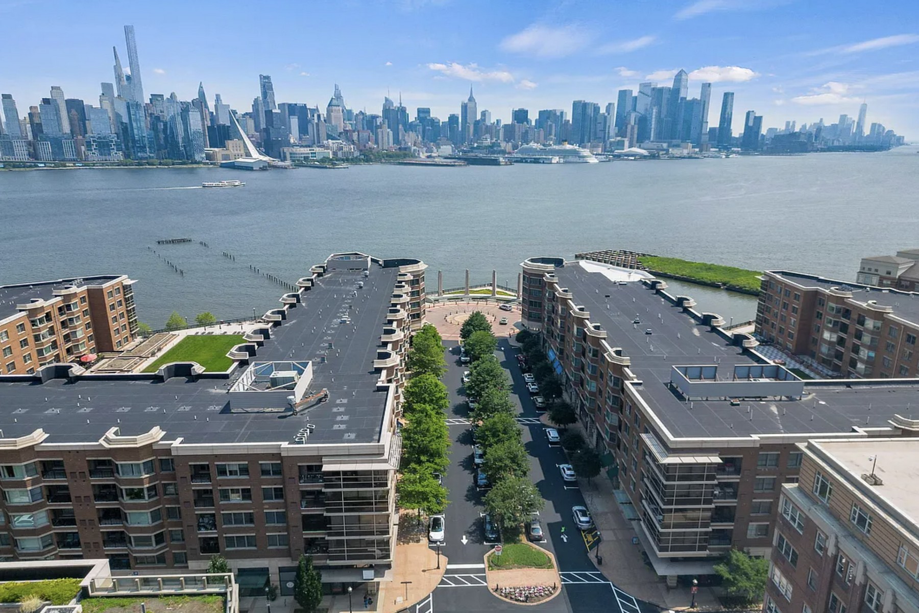 22 Avenue At Port Imperial Unit# 232