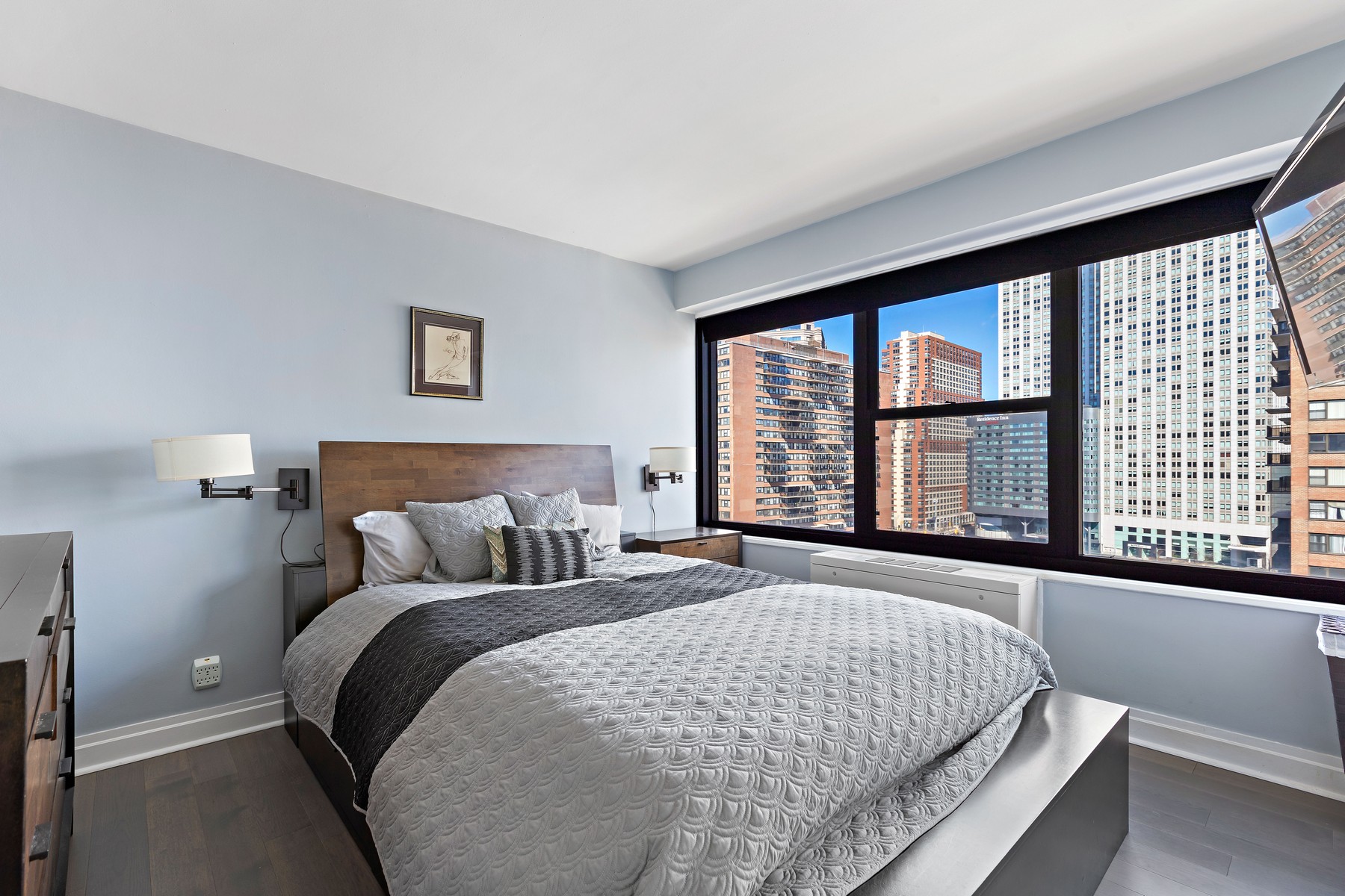 135 Montgomery St Unit# 12-10