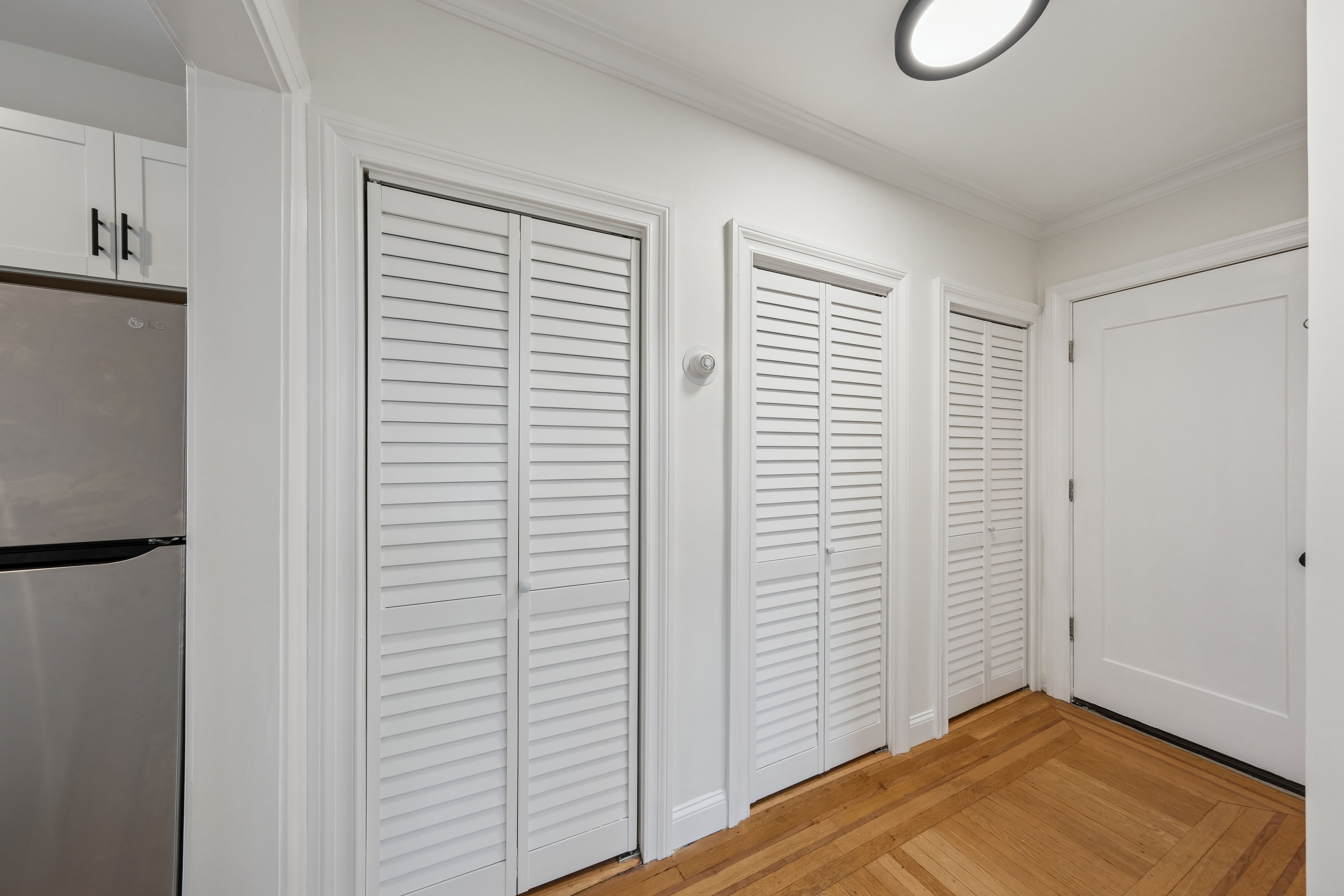 286 Central Avenue, unit 3R 