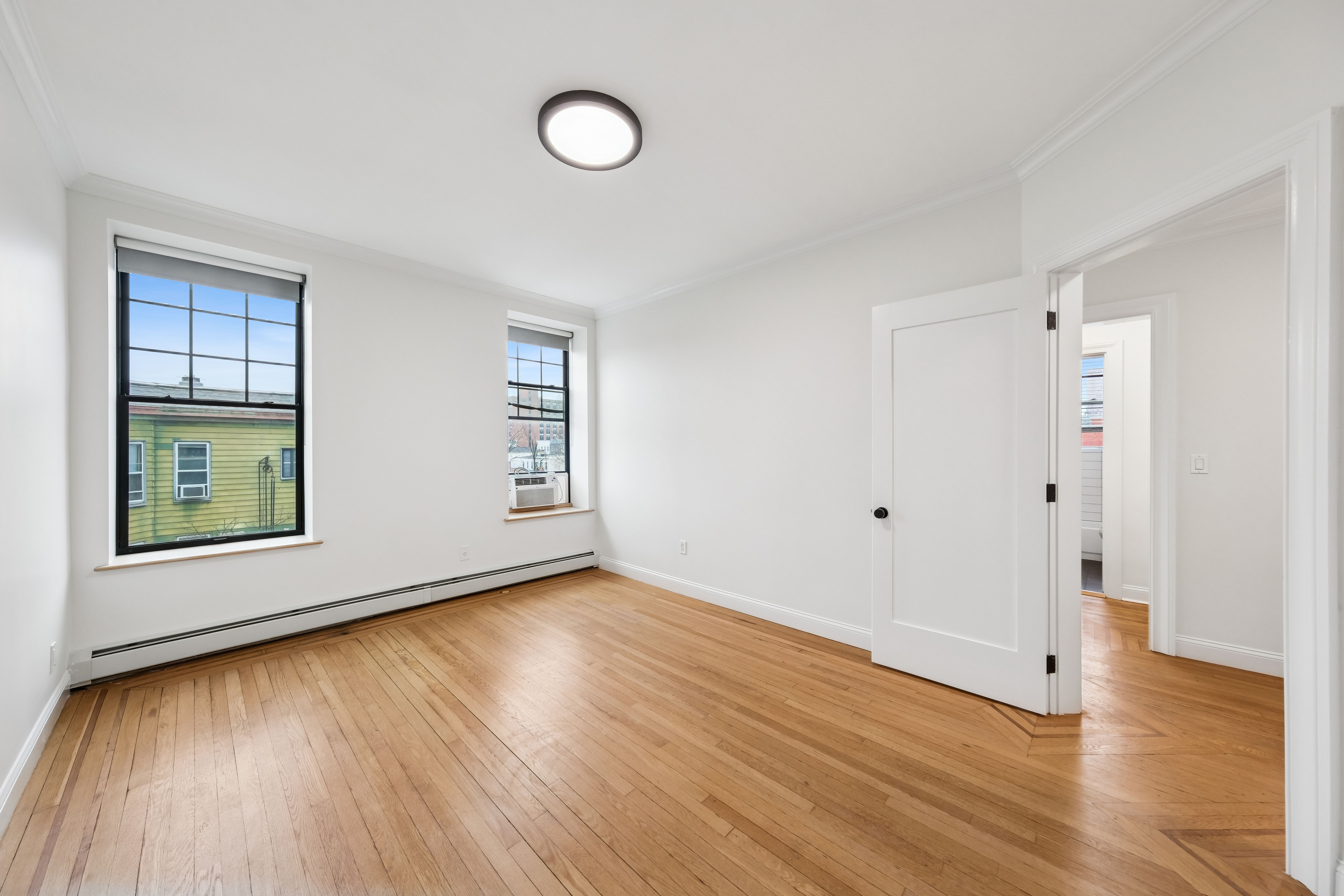 286 Central Avenue, unit 3R 