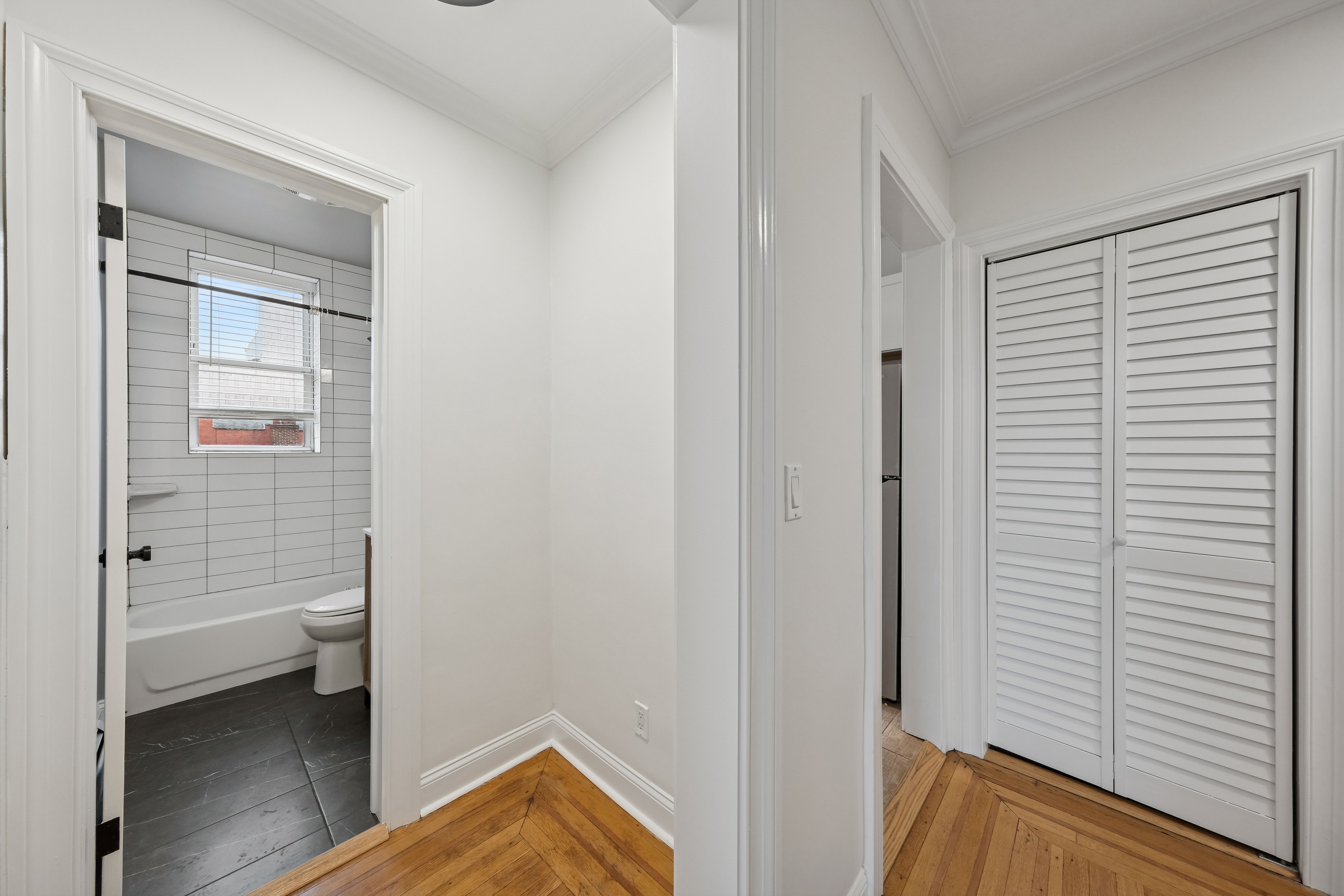 286 Central Avenue, unit 3R 