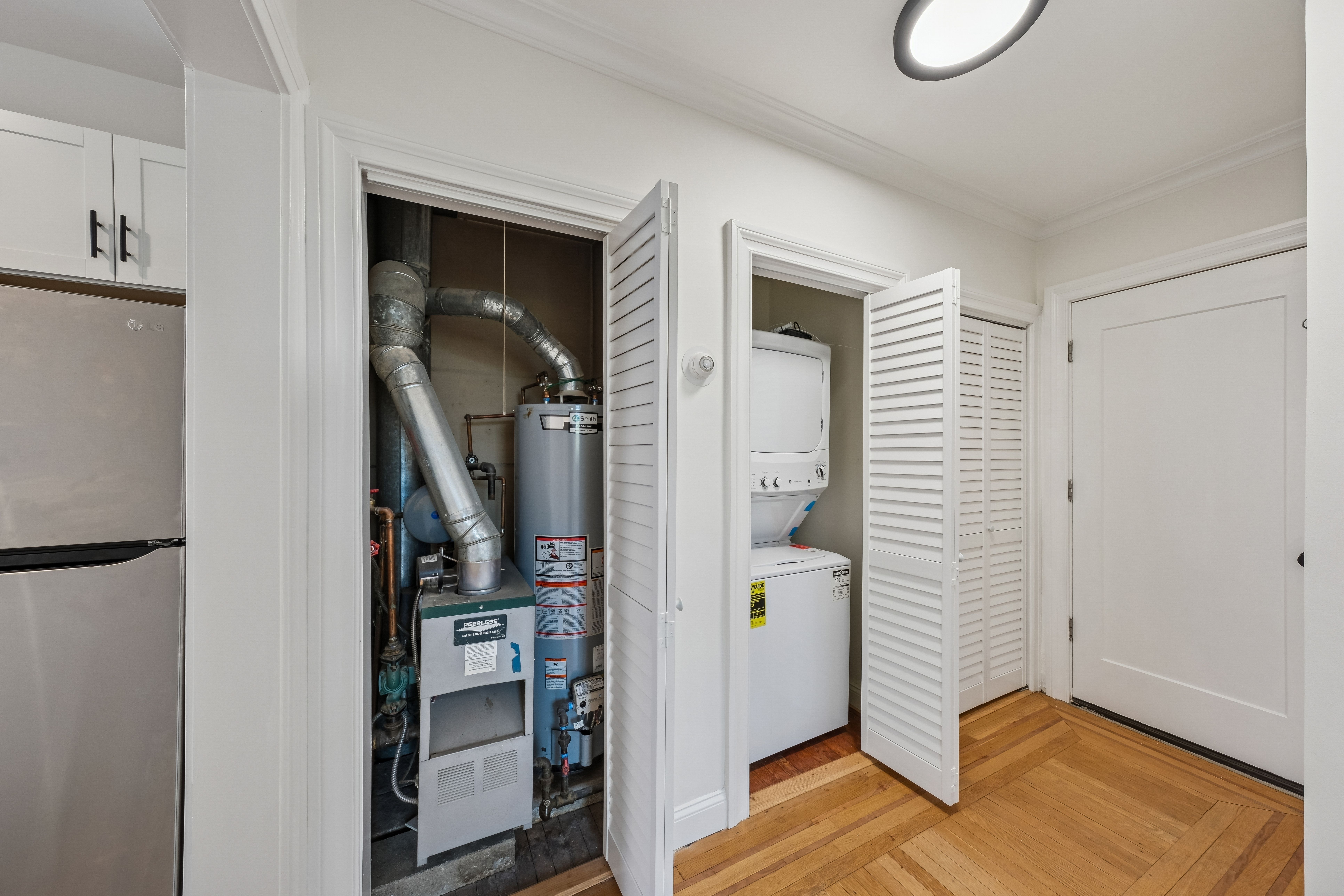 286 Central Avenue, unit 3R 