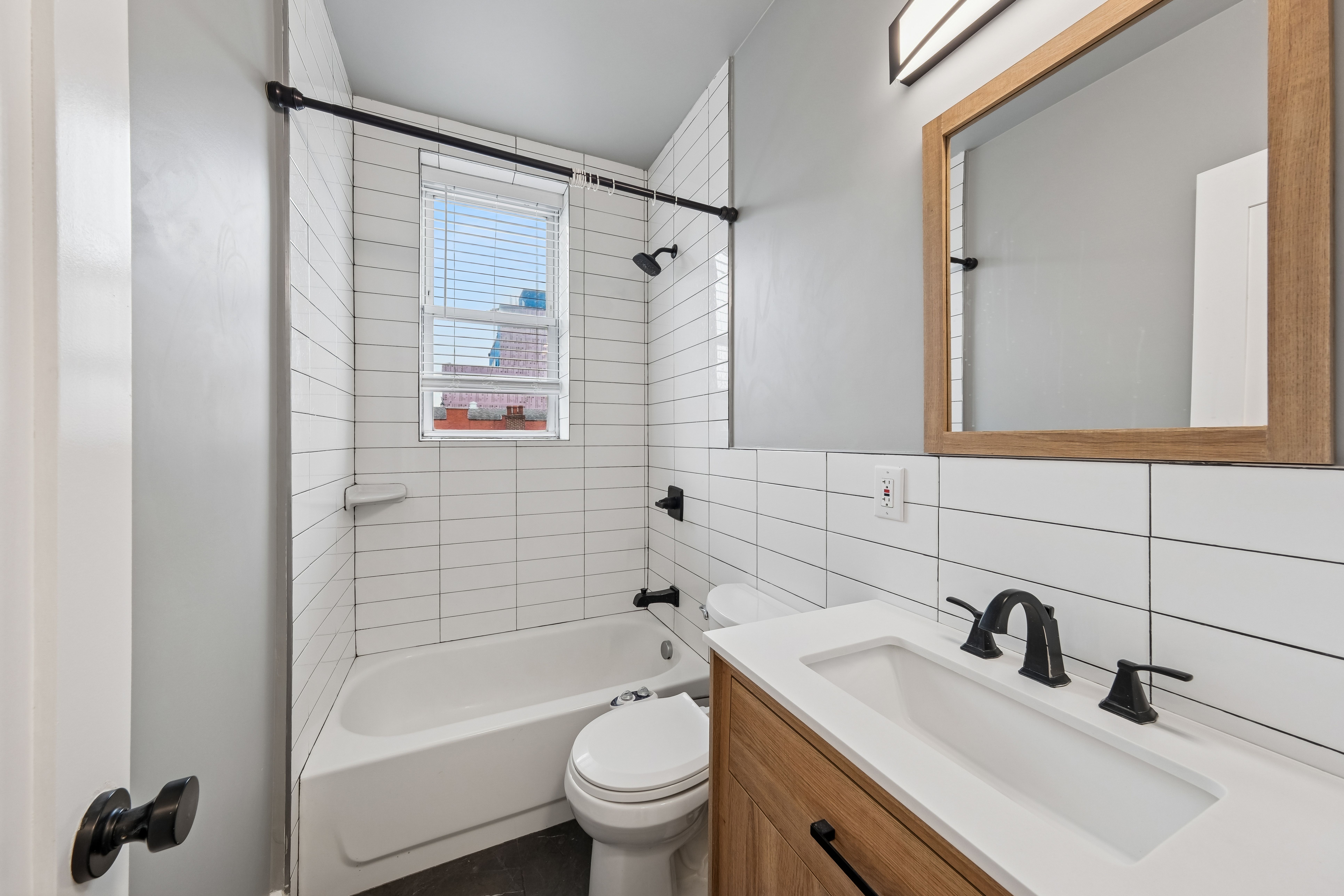 286 Central Avenue, unit 3R 