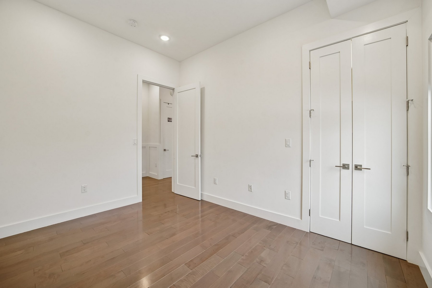 46 Carlton St Unit# 2