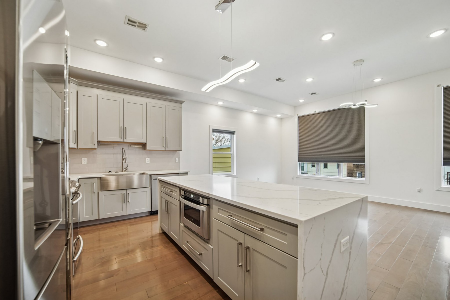 46 Carlton St Unit# 2