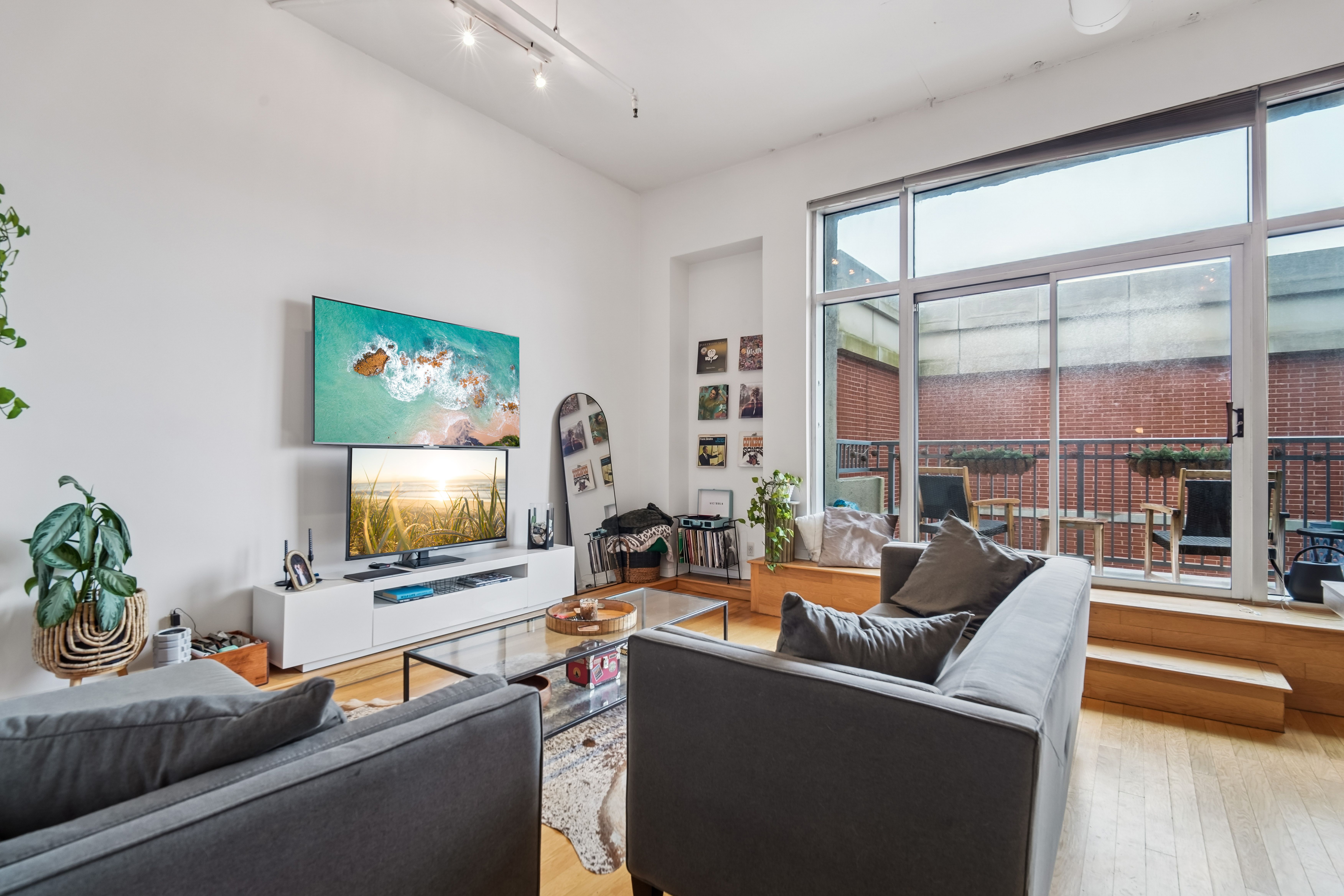 689 Marin Boulevard 1009