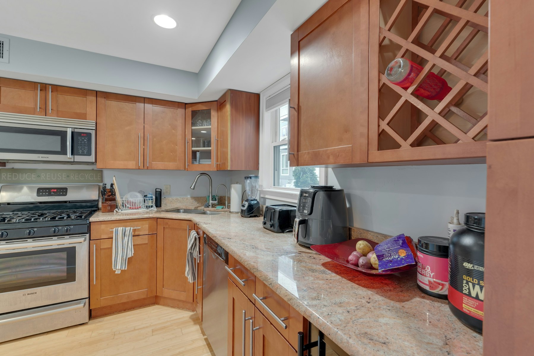 439 2nd Street, unit 2 