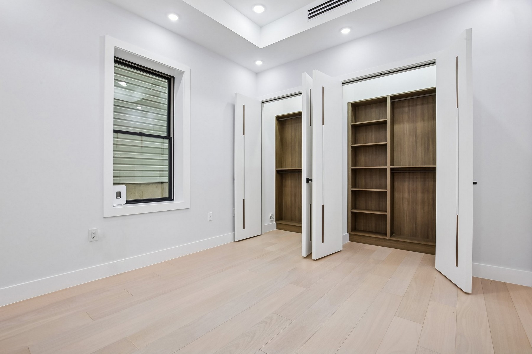 6 Elizabeth St Unit# 1