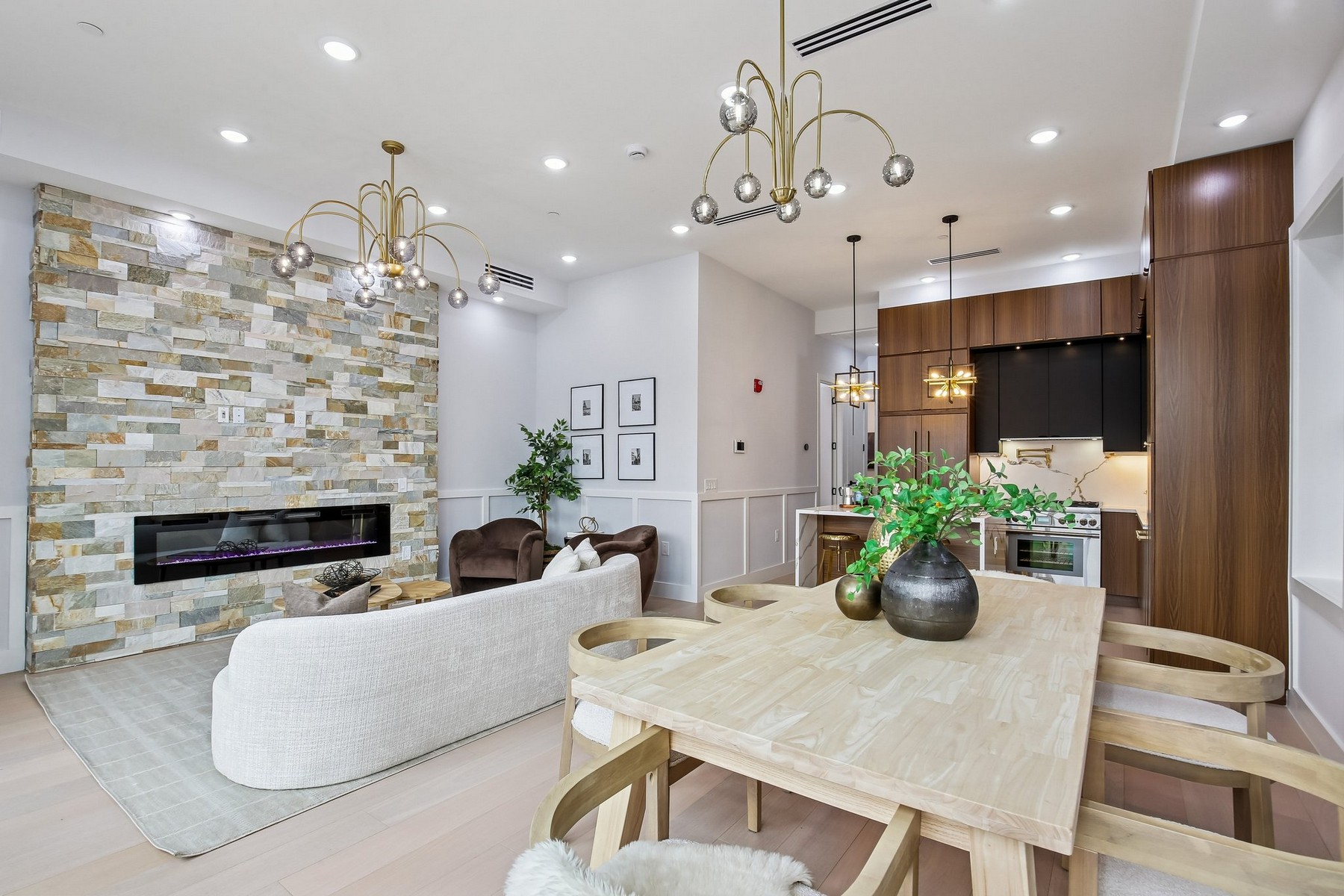 6 Elizabeth St Unit# 1