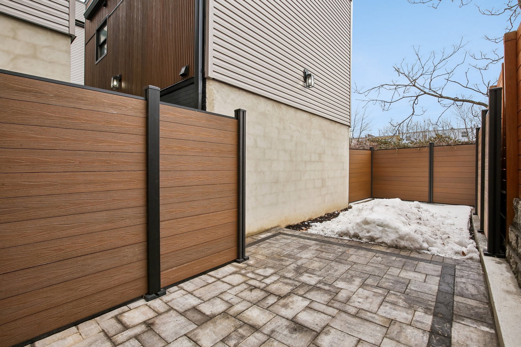 6 Elizabeth St Unit# 1