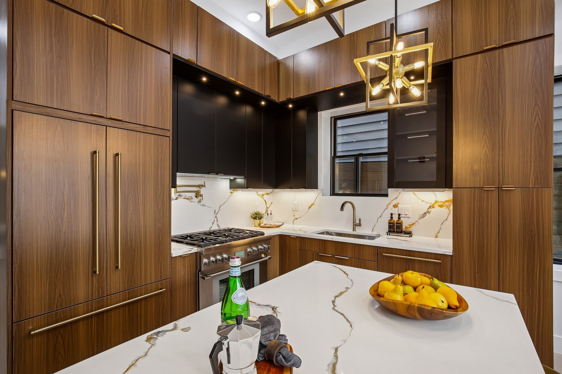 6 Elizabeth St Unit# 1