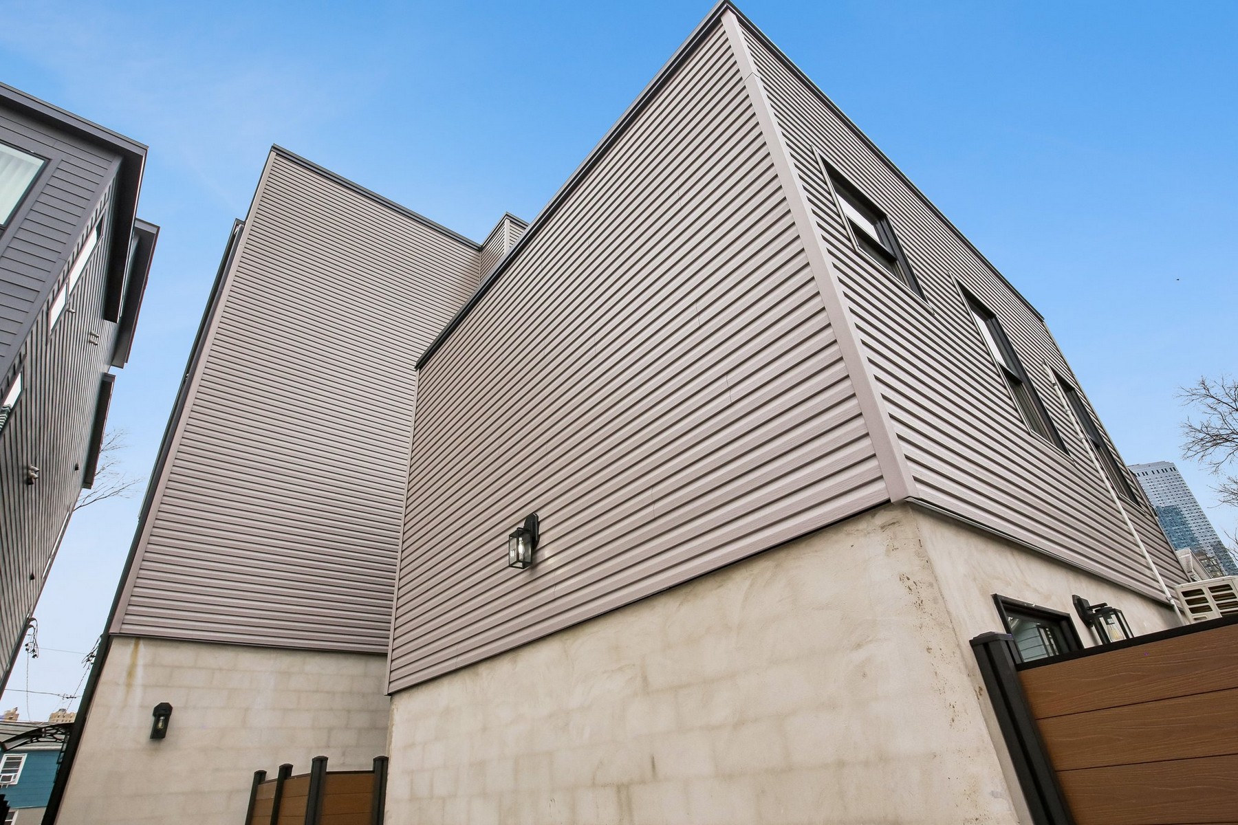 6 Elizabeth St Unit# 1