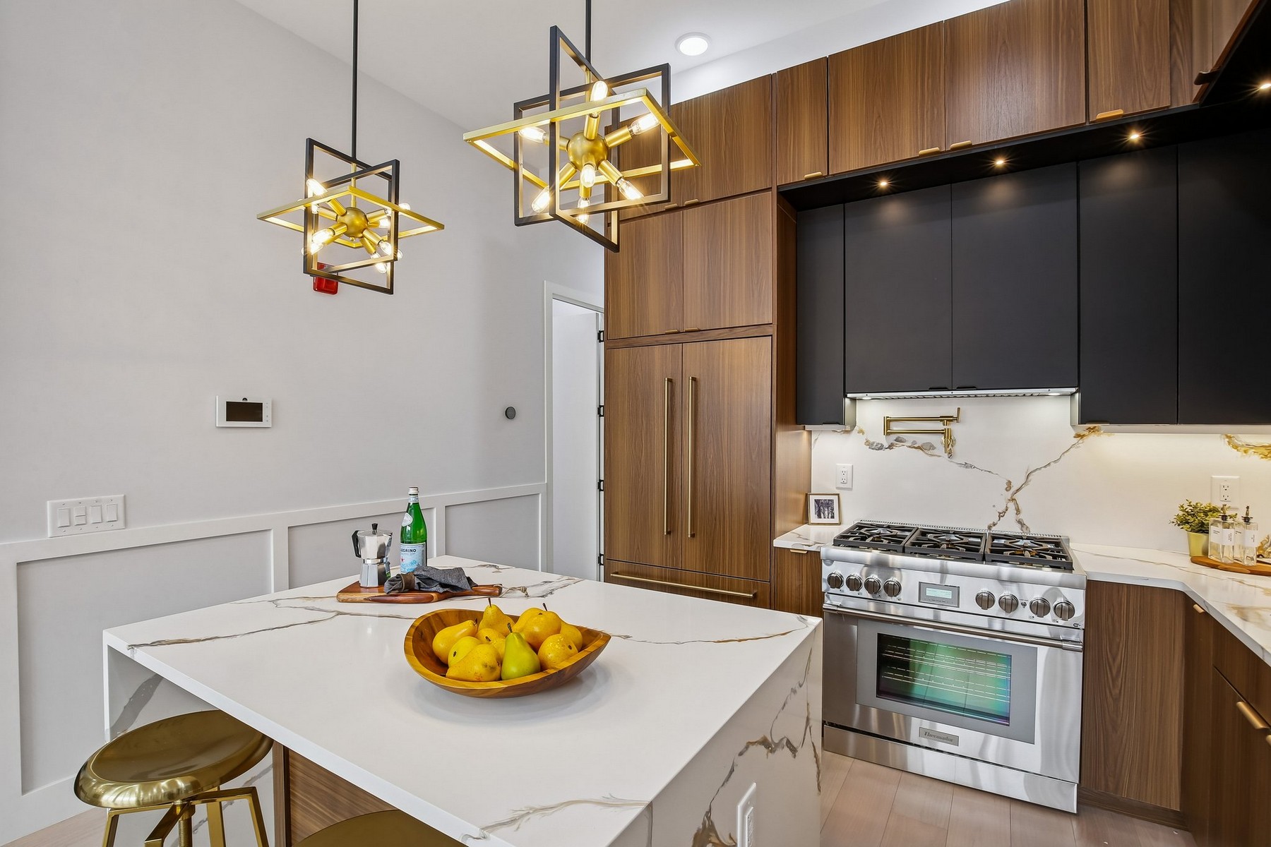 6 Elizabeth St Unit# 1