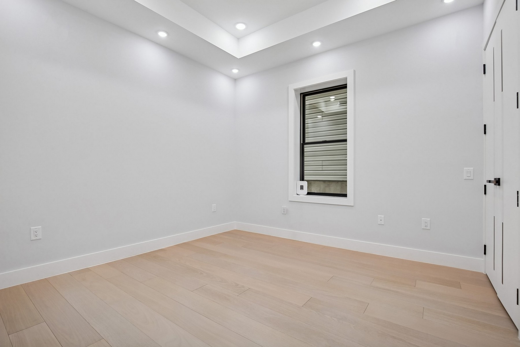 6 Elizabeth St Unit# 1