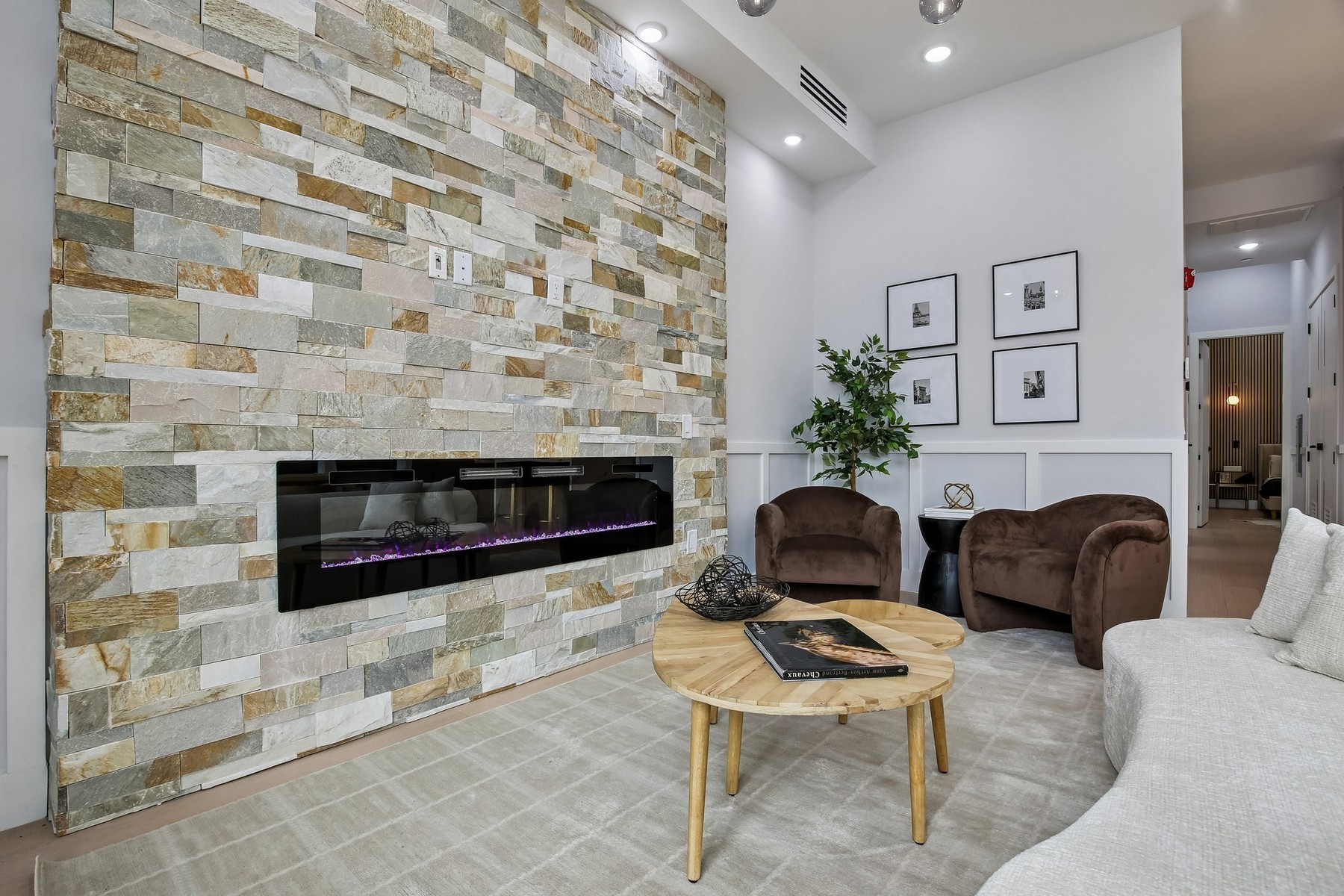 6 Elizabeth St Unit# 1