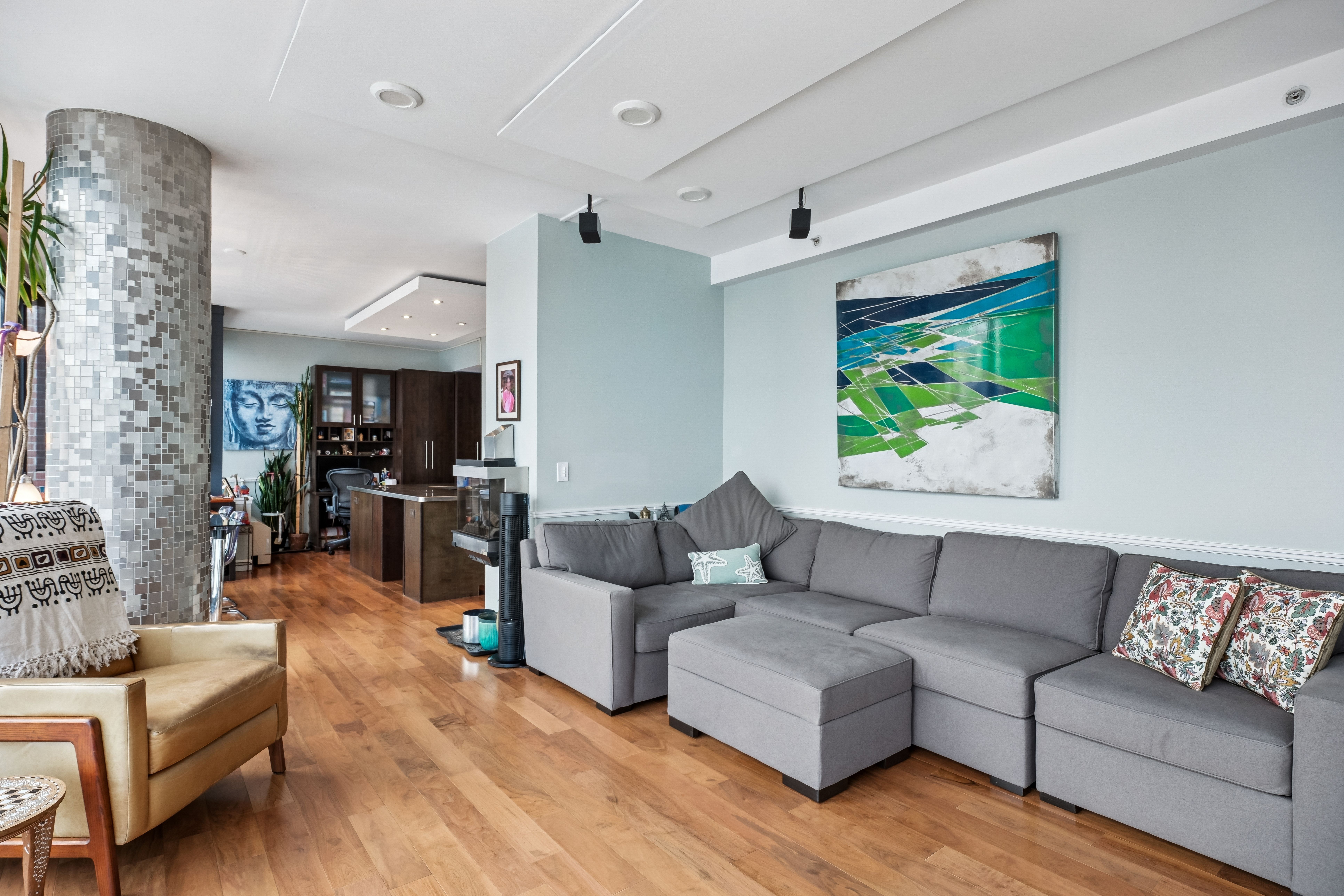 389 Washington Street 19F