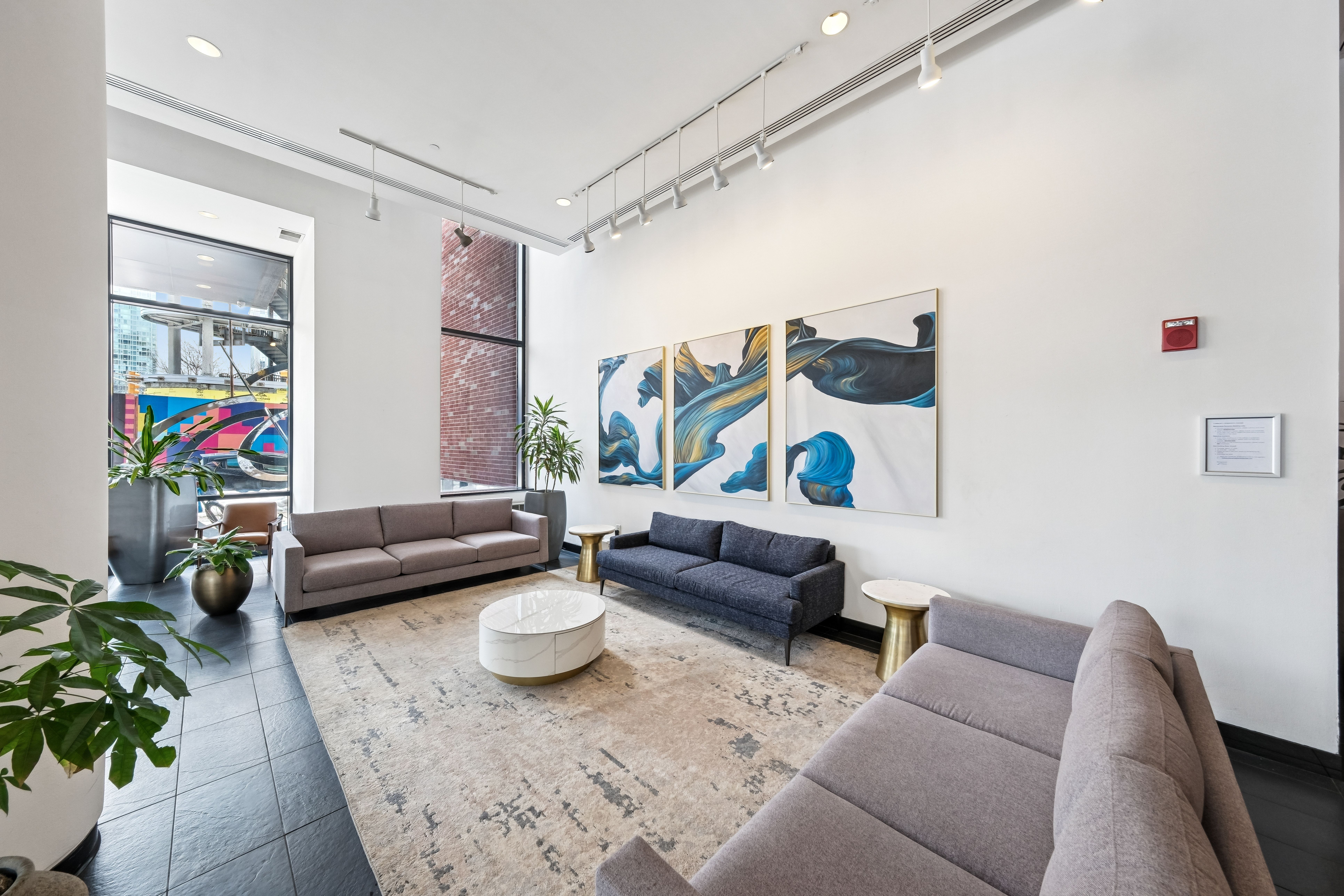 389 Washington Street 19F