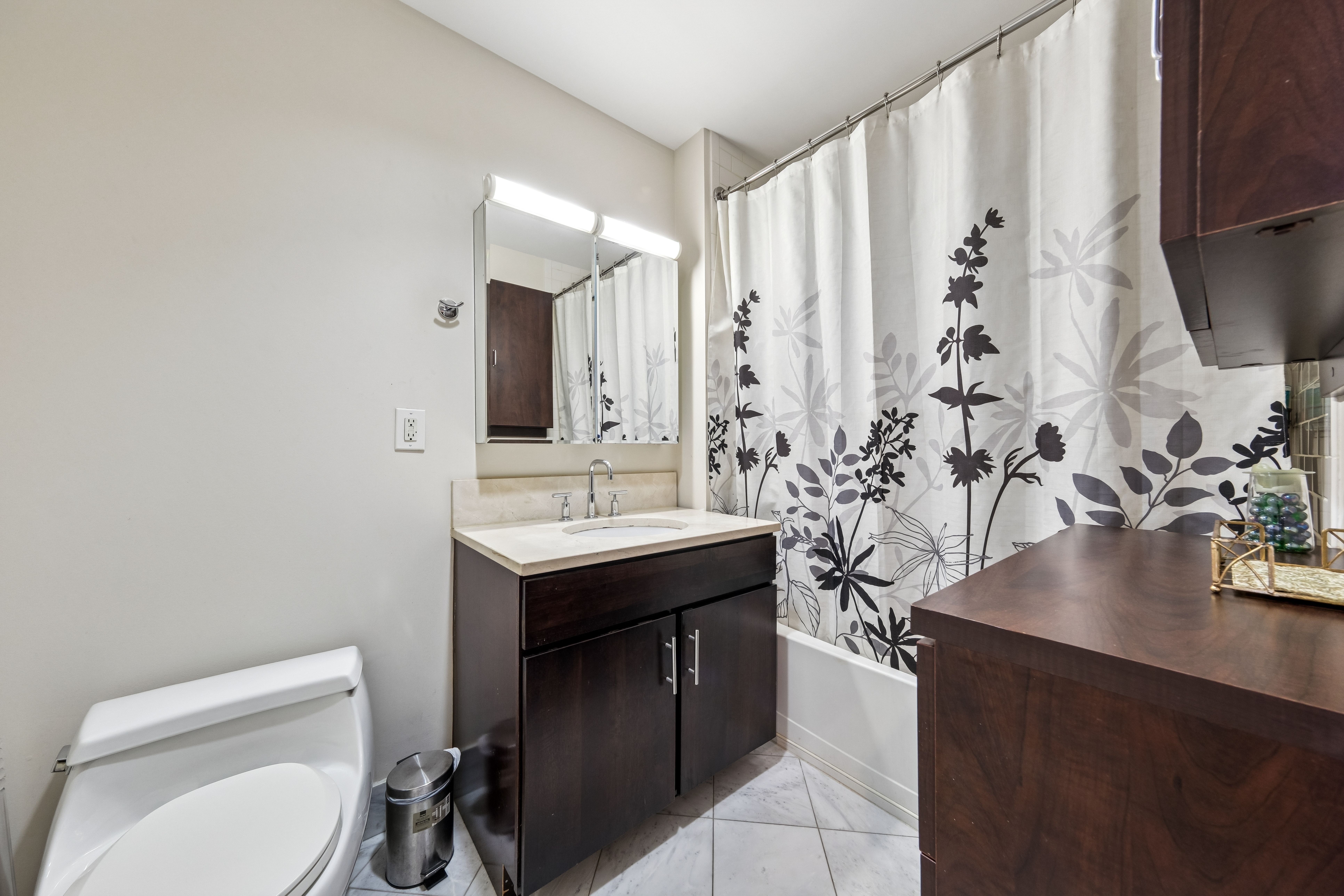 389 Washington Street 19F