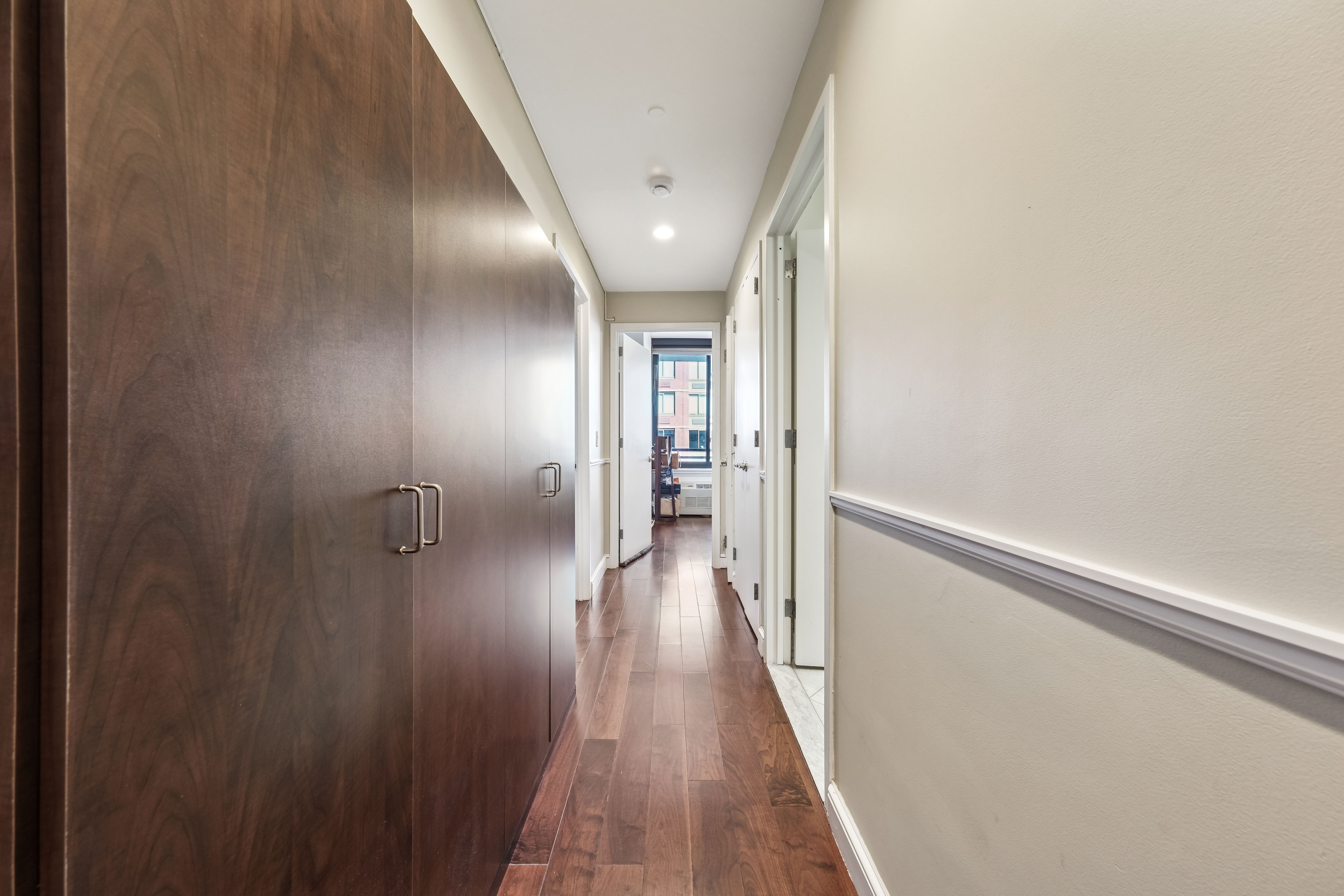 389 Washington Street 19F