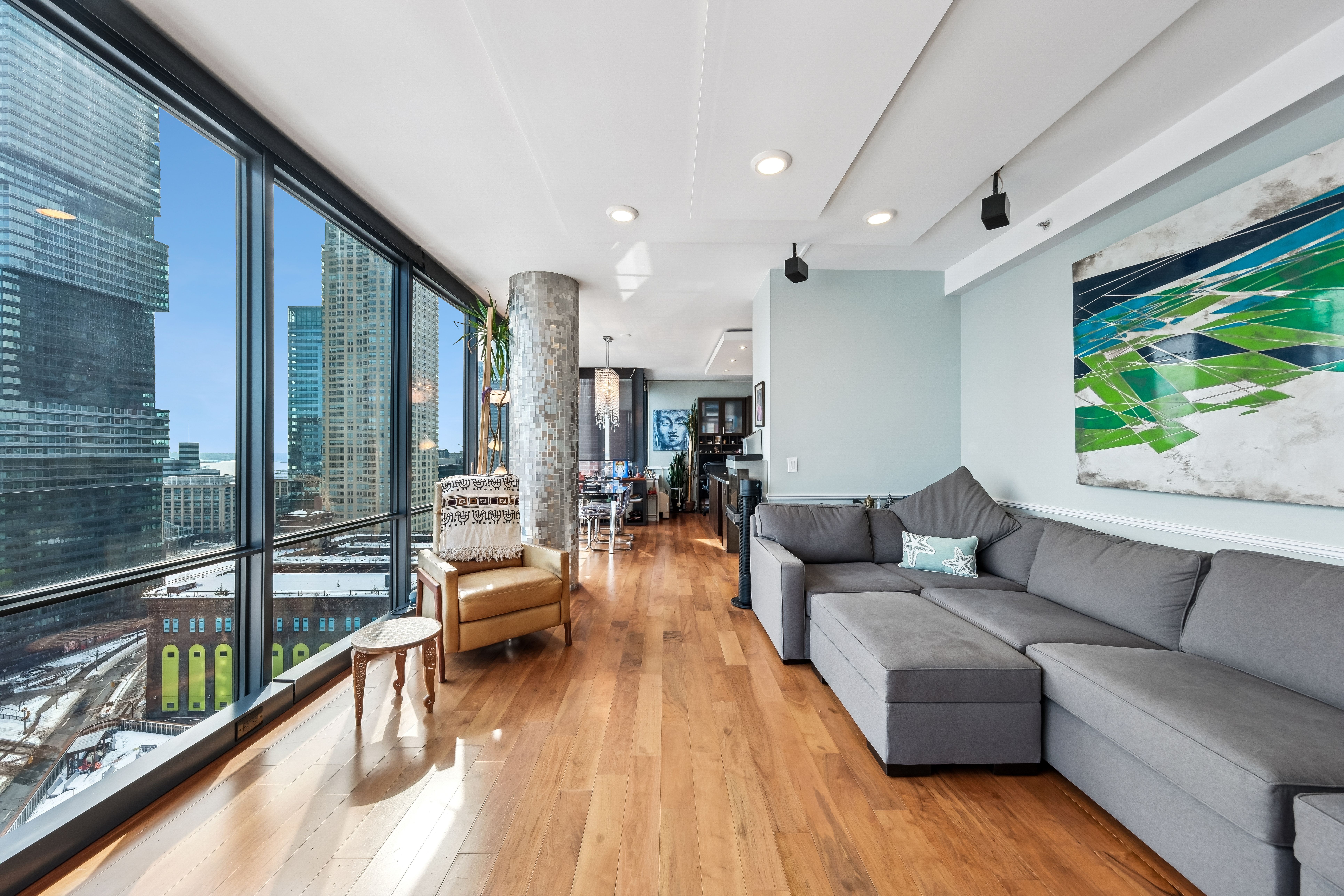 389 Washington Street 19F