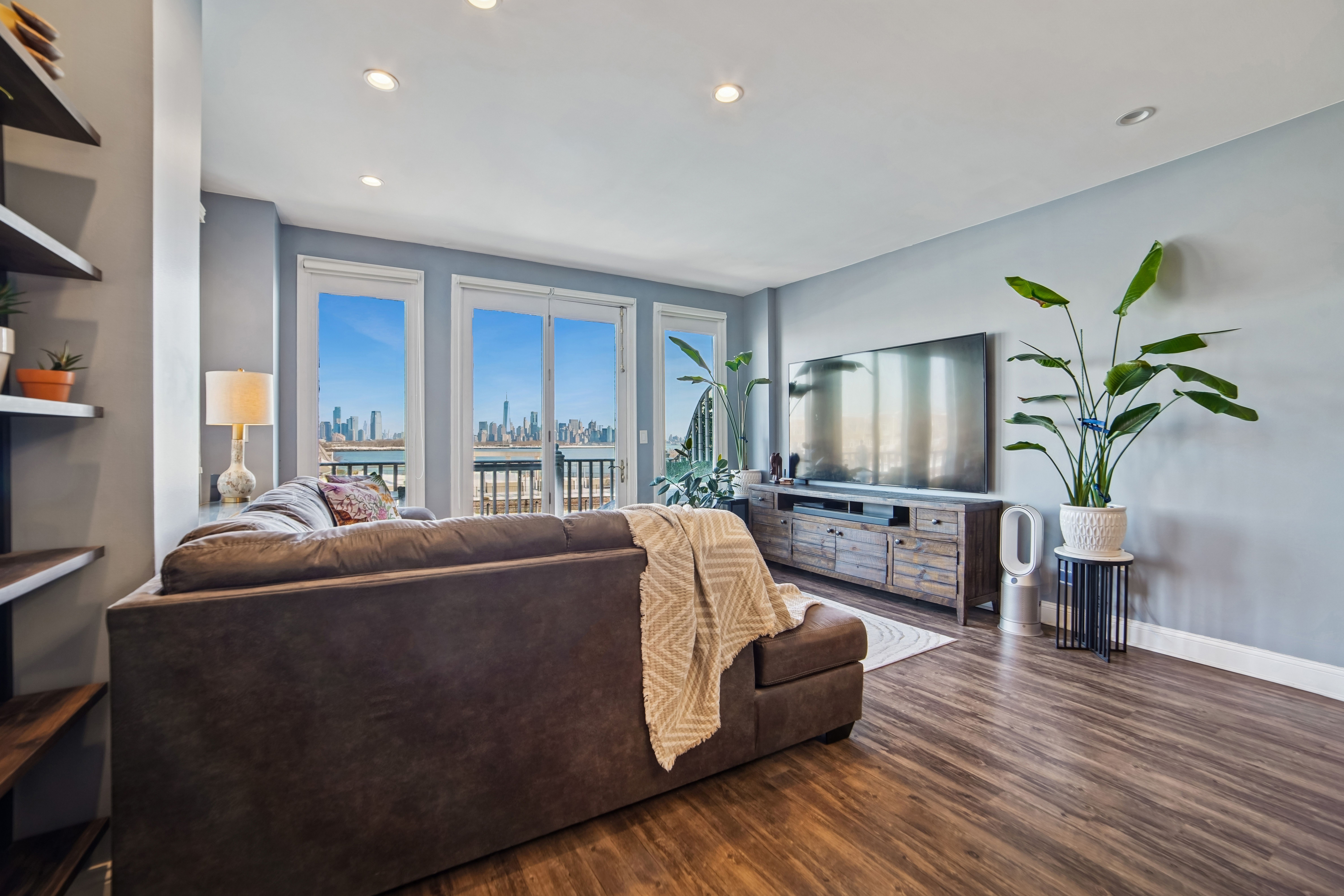 109 Shearwater Court East Unit 22