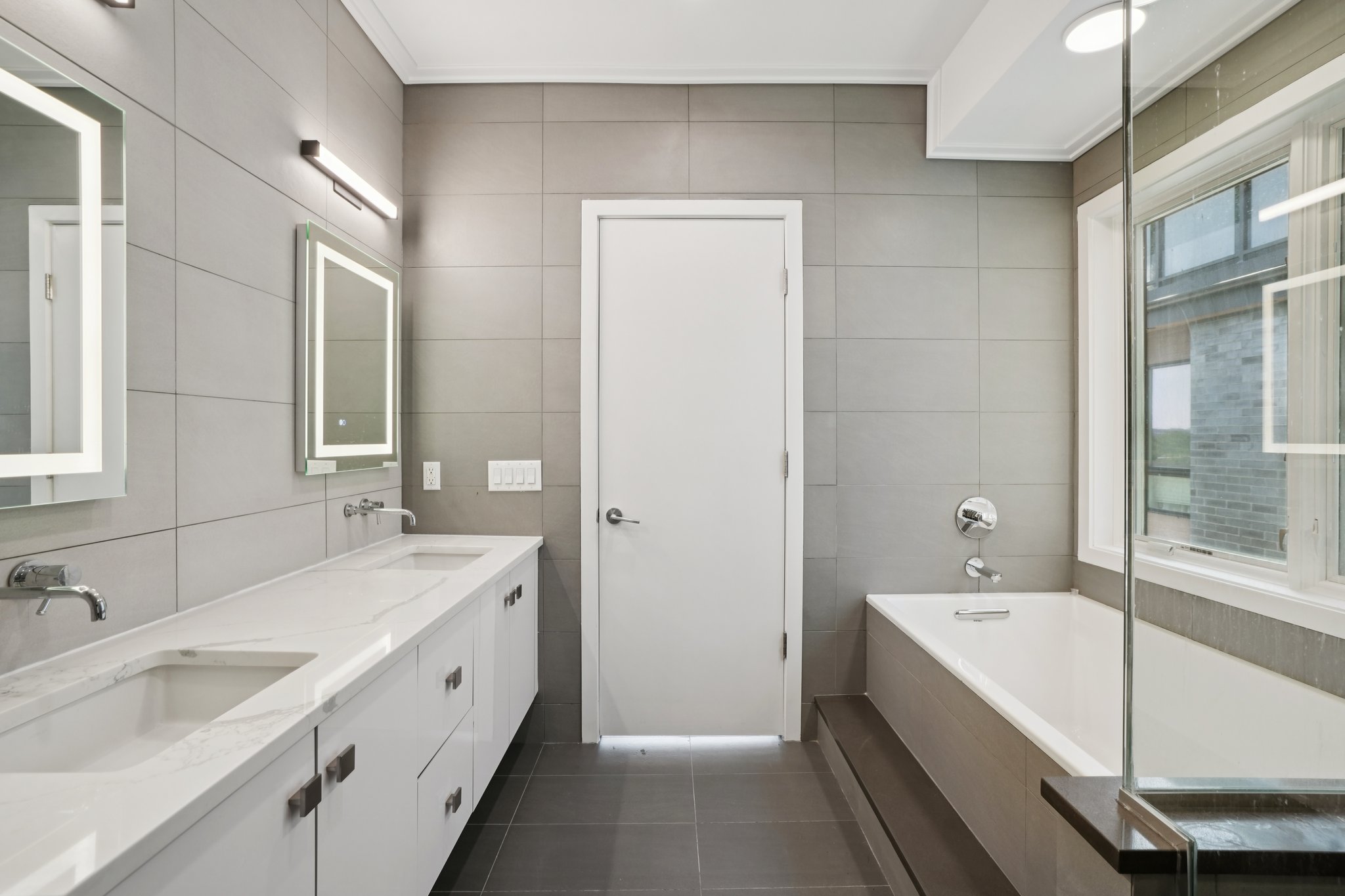 714 Undercliff Unit# 714