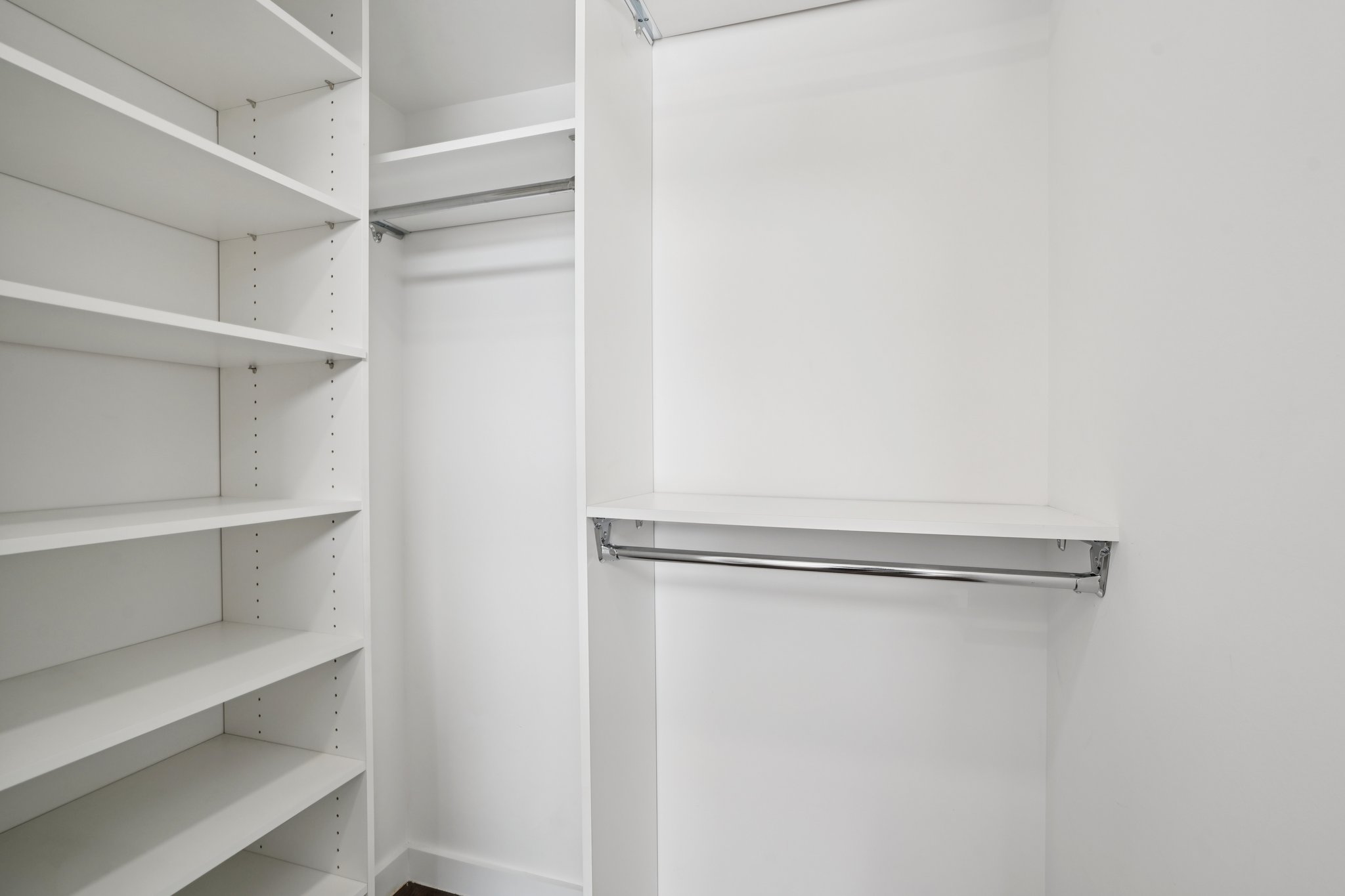 716 Undercliff Avenue Unit# 716