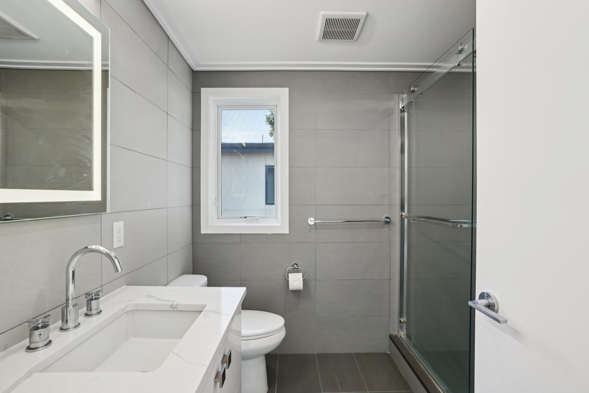716 Undercliff Avenue Unit# 716