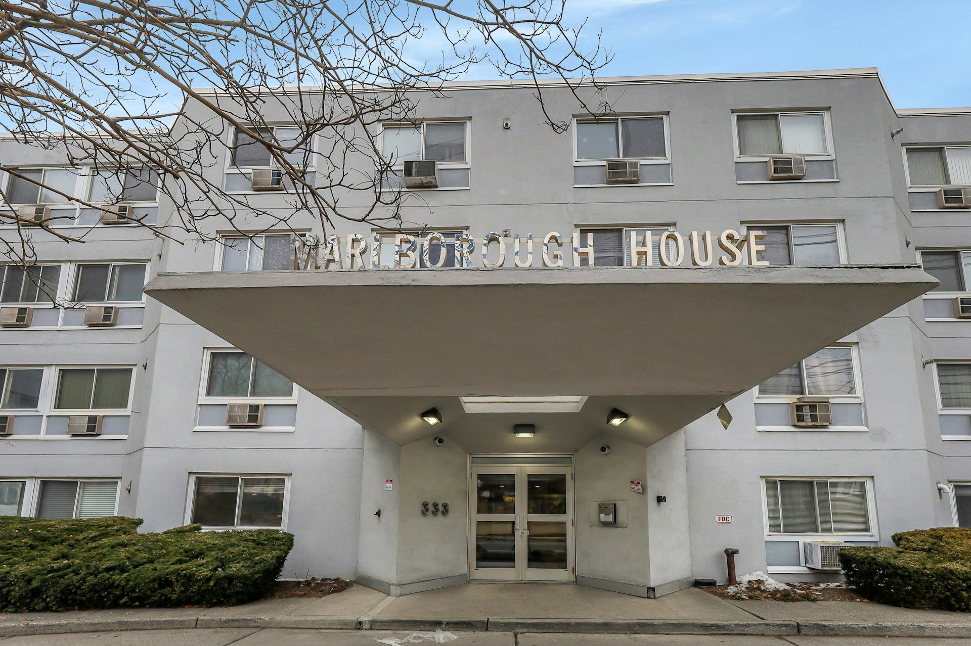 333 Grand Avenue 4E