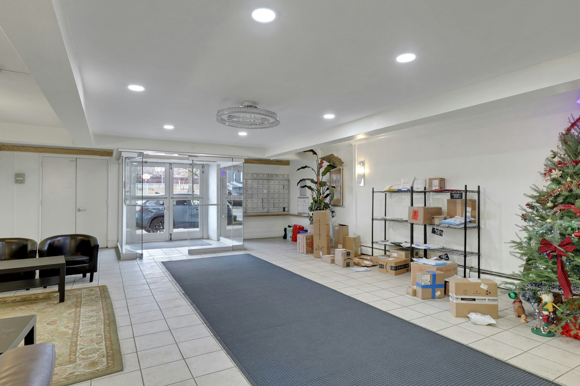 333 Grand Avenue 4E