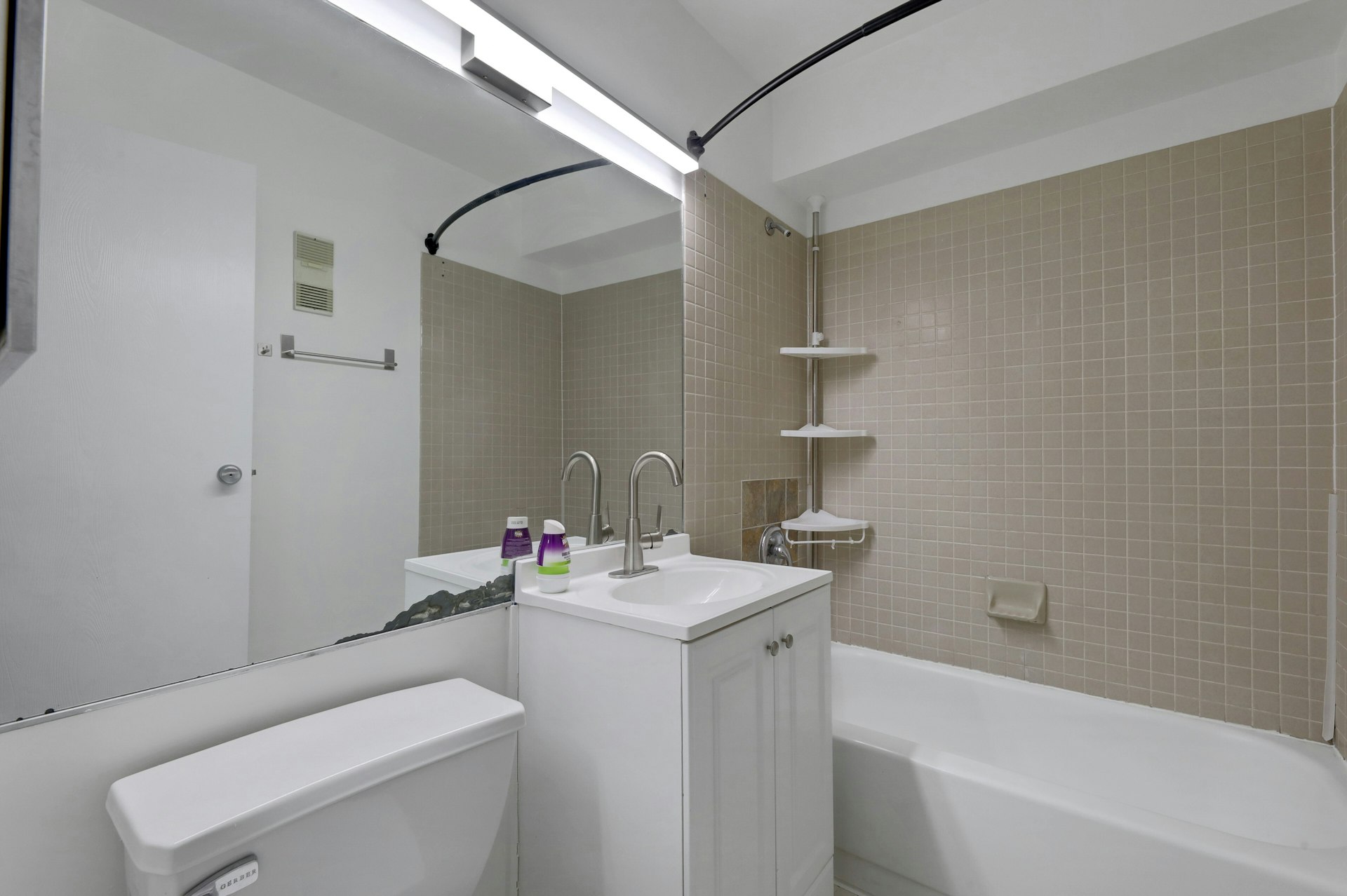 333 Grand Avenue 4E