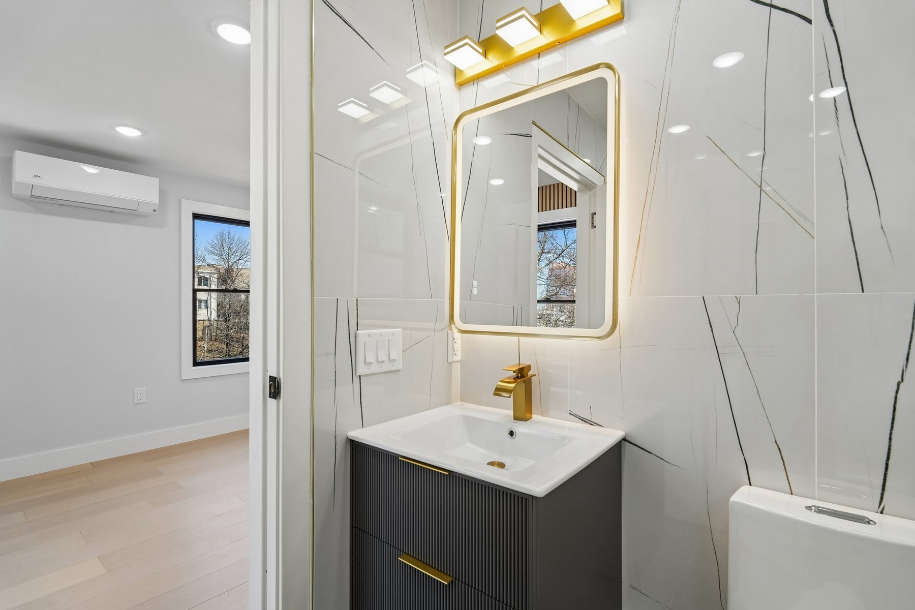 6 Elizabeth St Unit# A