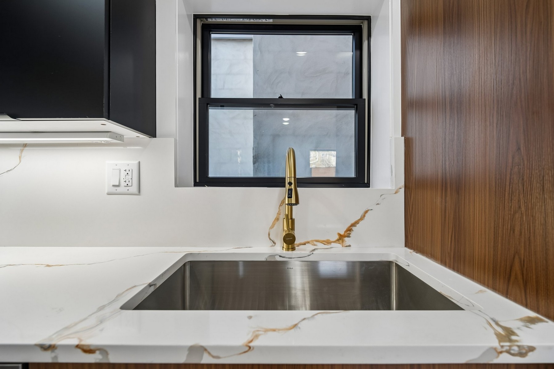 6 Elizabeth St Unit# A