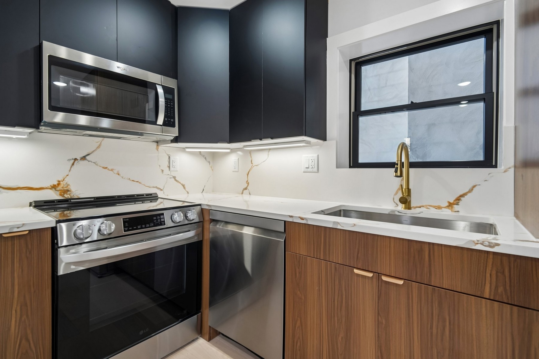 6 Elizabeth St Unit# A