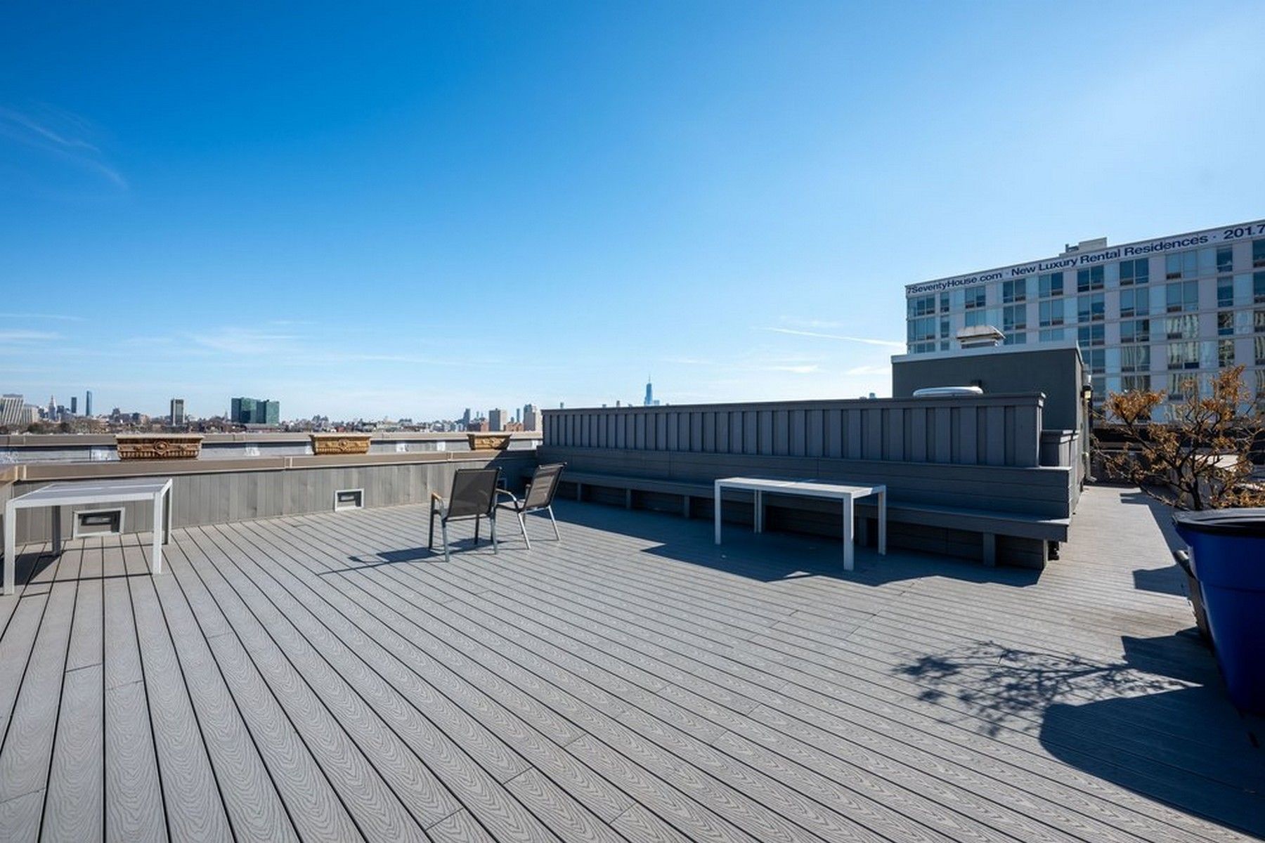 800 Jackson St Unit# 707