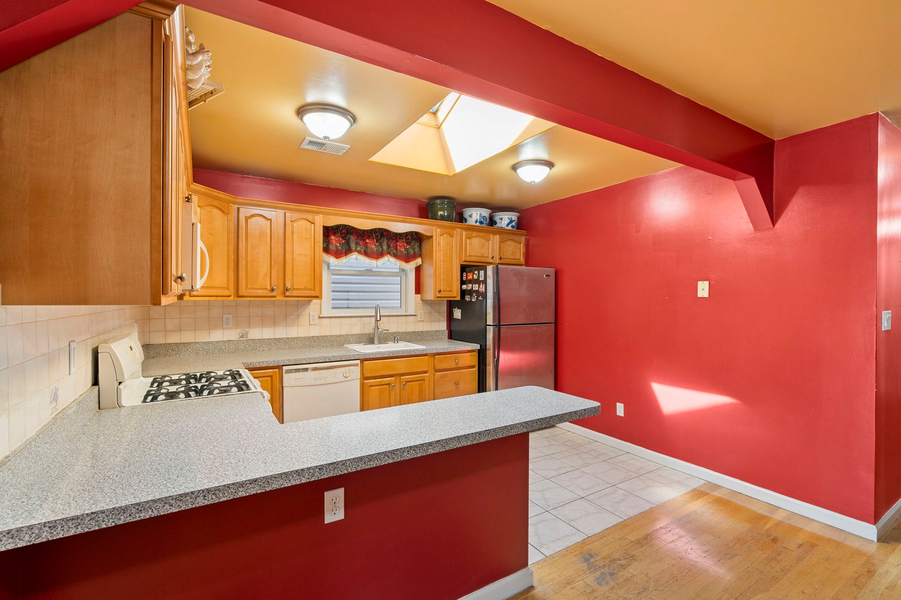 83 Oakland Ave 