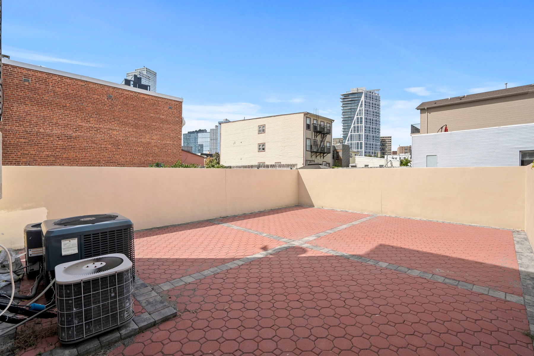 83 Oakland Ave 
