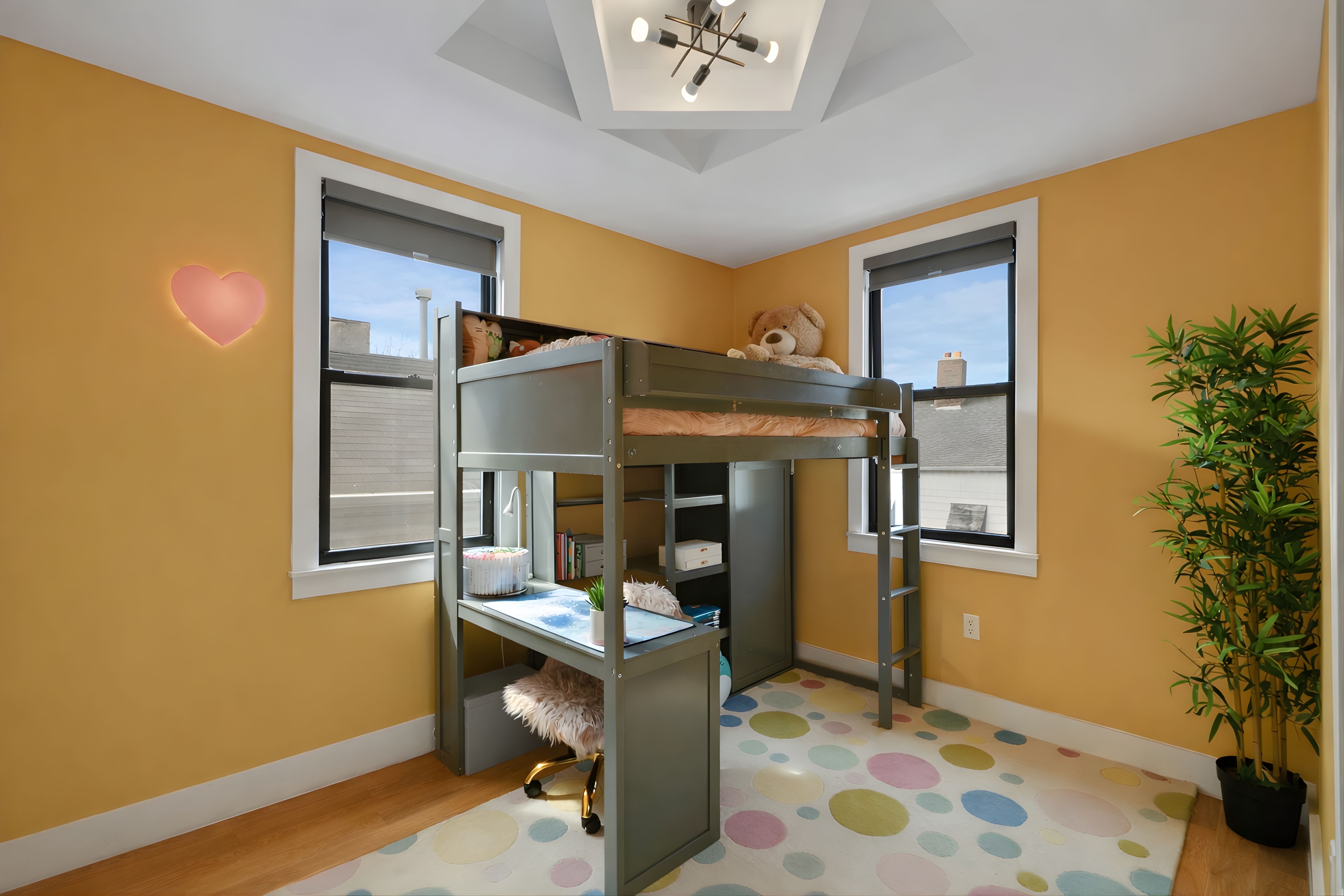 305 Arlington Avenue Unit 2
