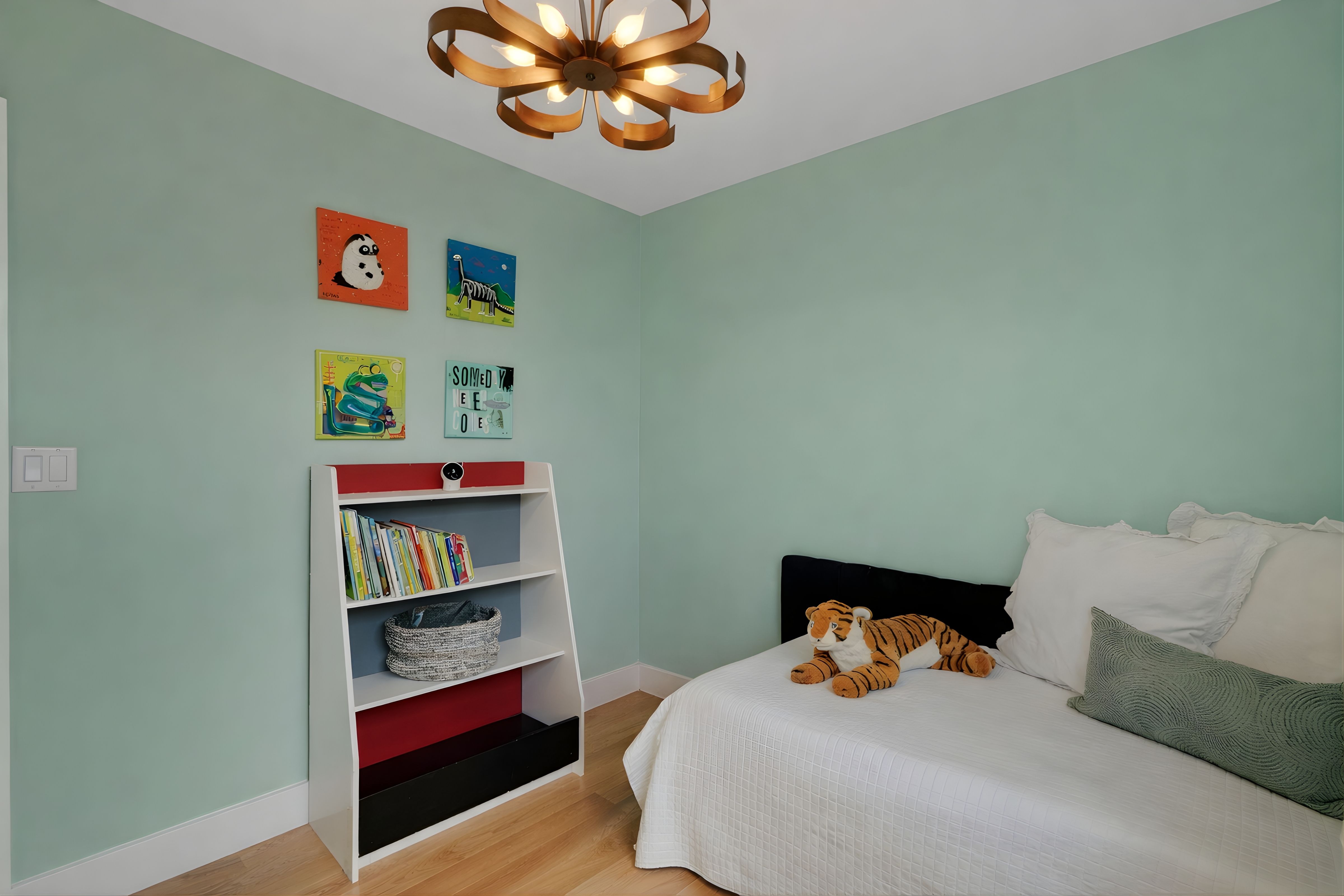 305 Arlington Avenue Unit 2