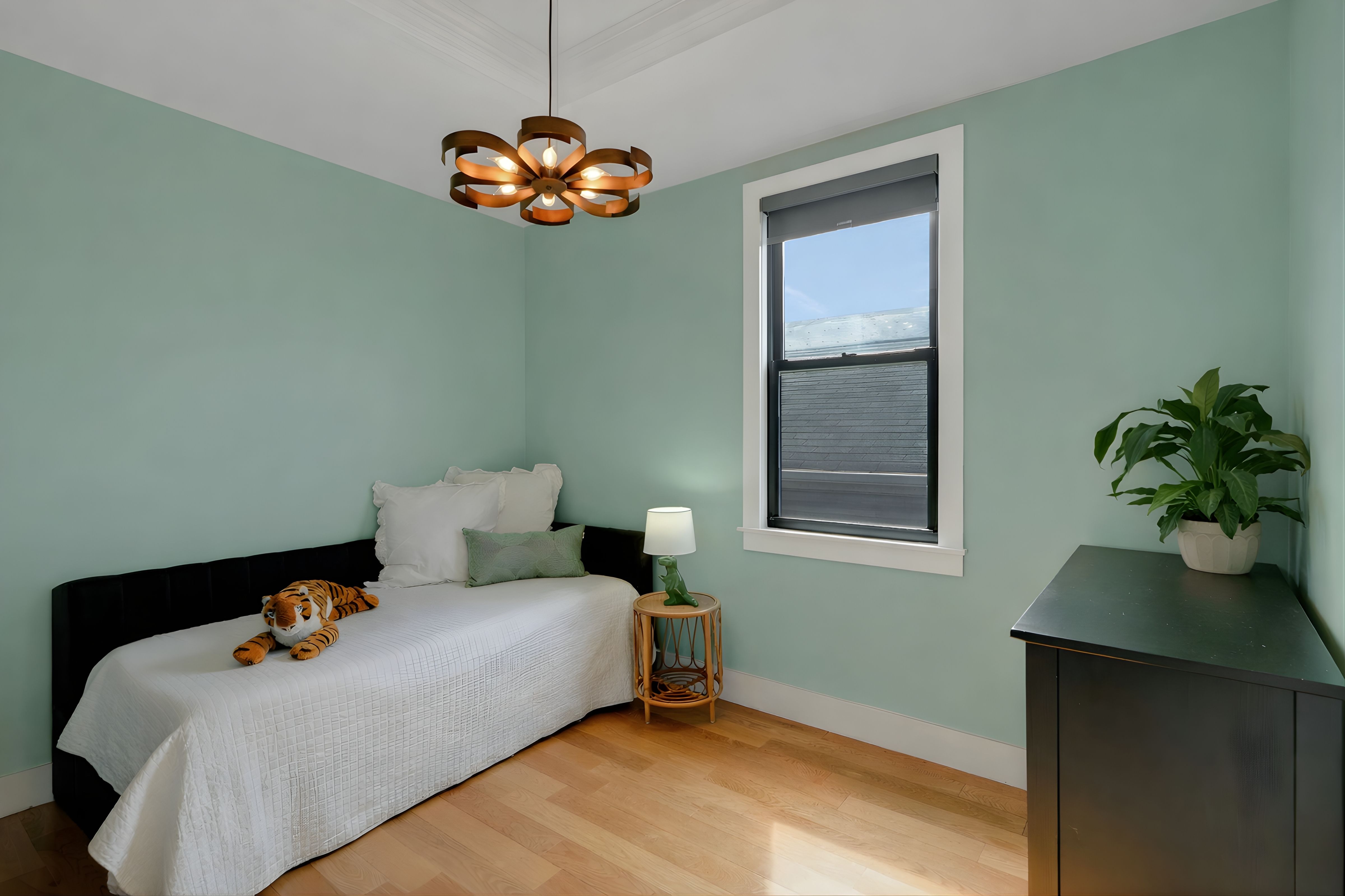 305 Arlington Avenue Unit 2