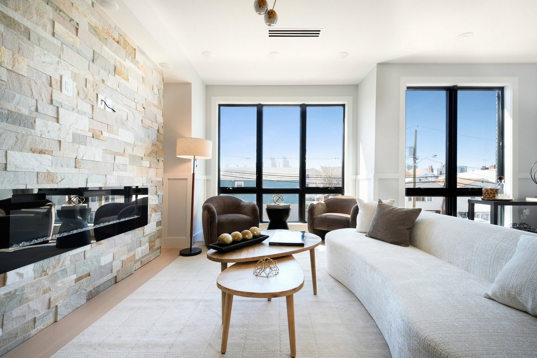 6 Elizabeth St Unit# 2