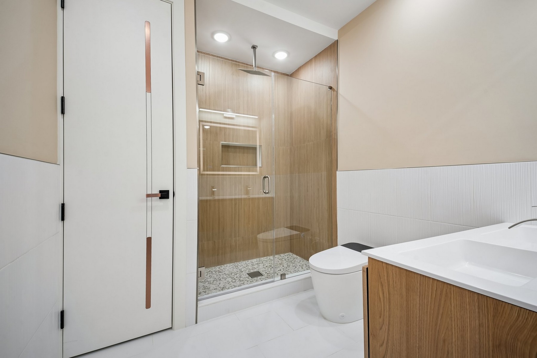 6 Elizabeth St Unit# 2