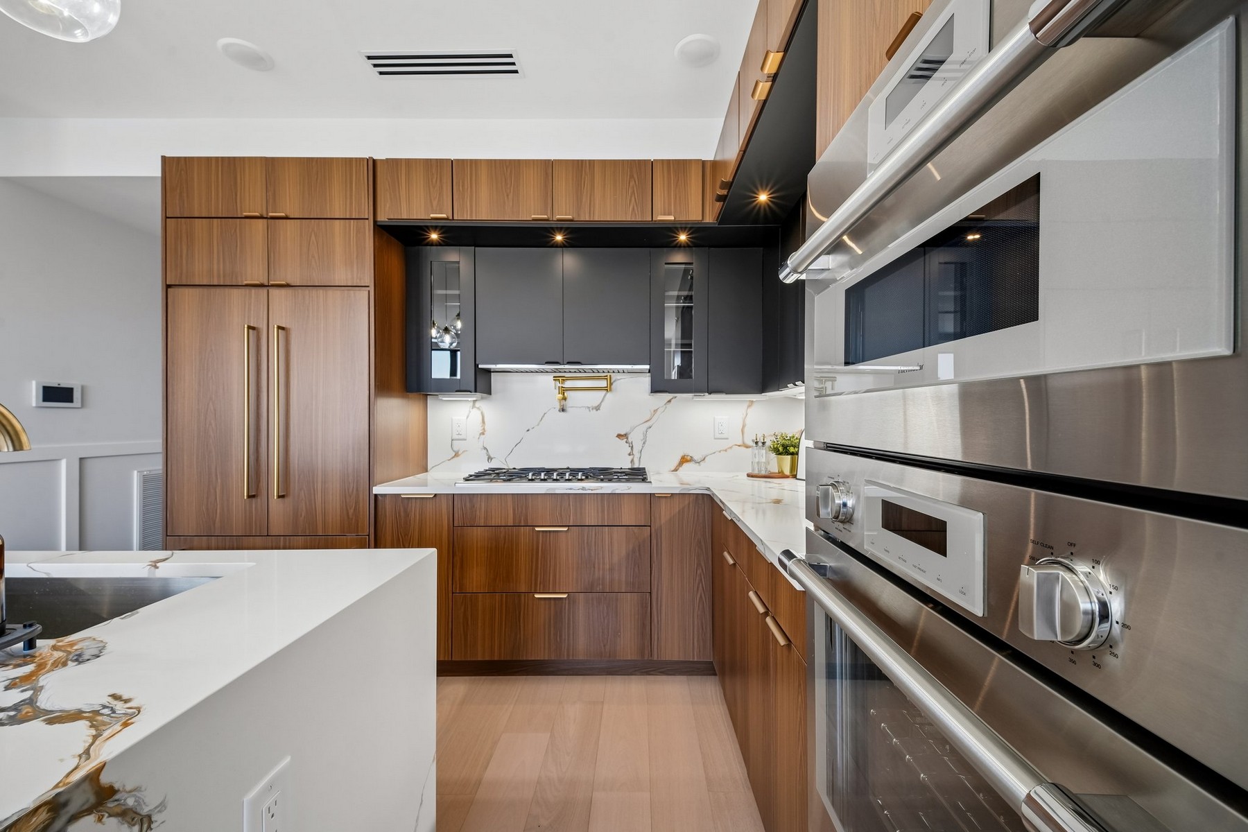 6 Elizabeth St Unit# 2