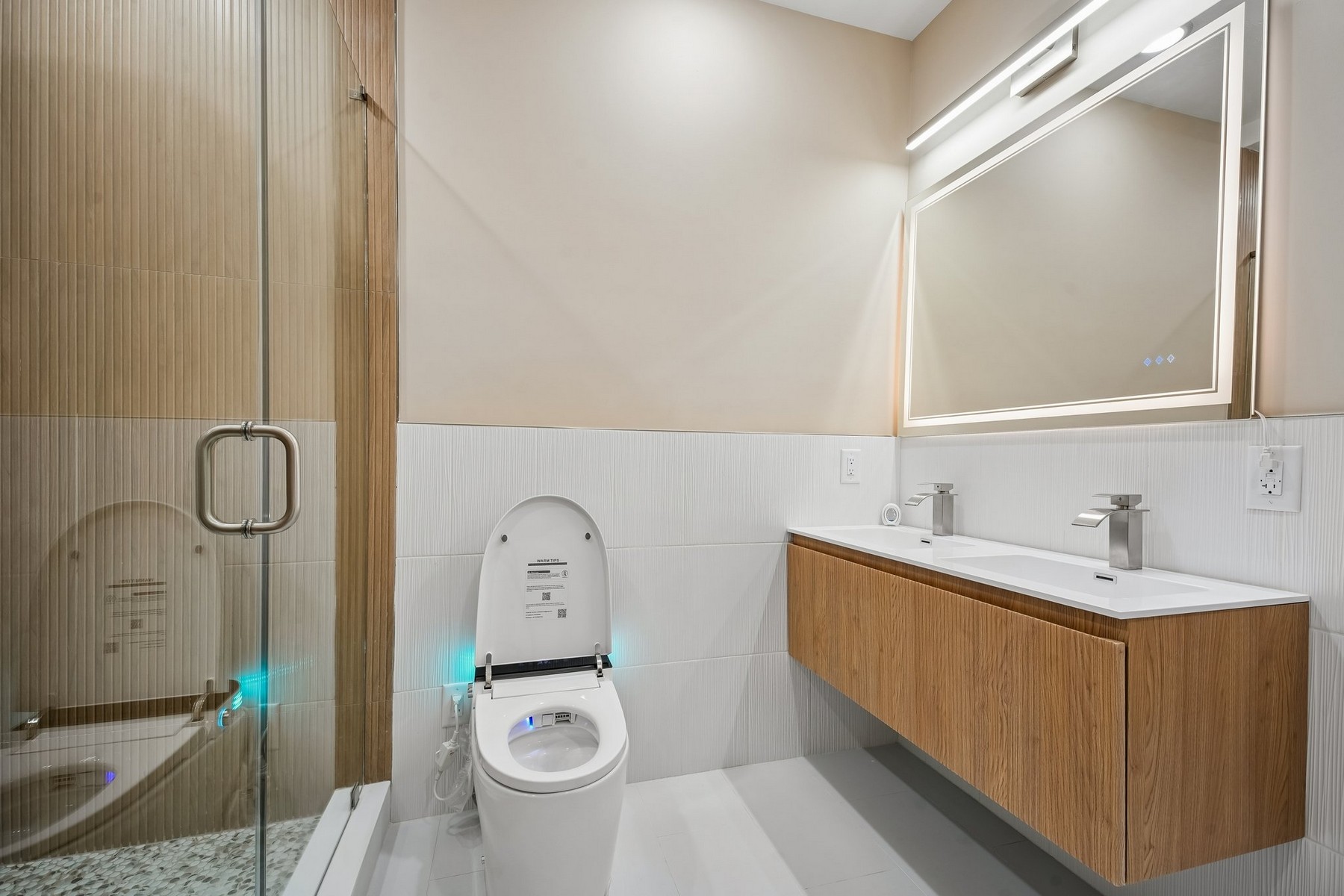 6 Elizabeth St Unit# 2