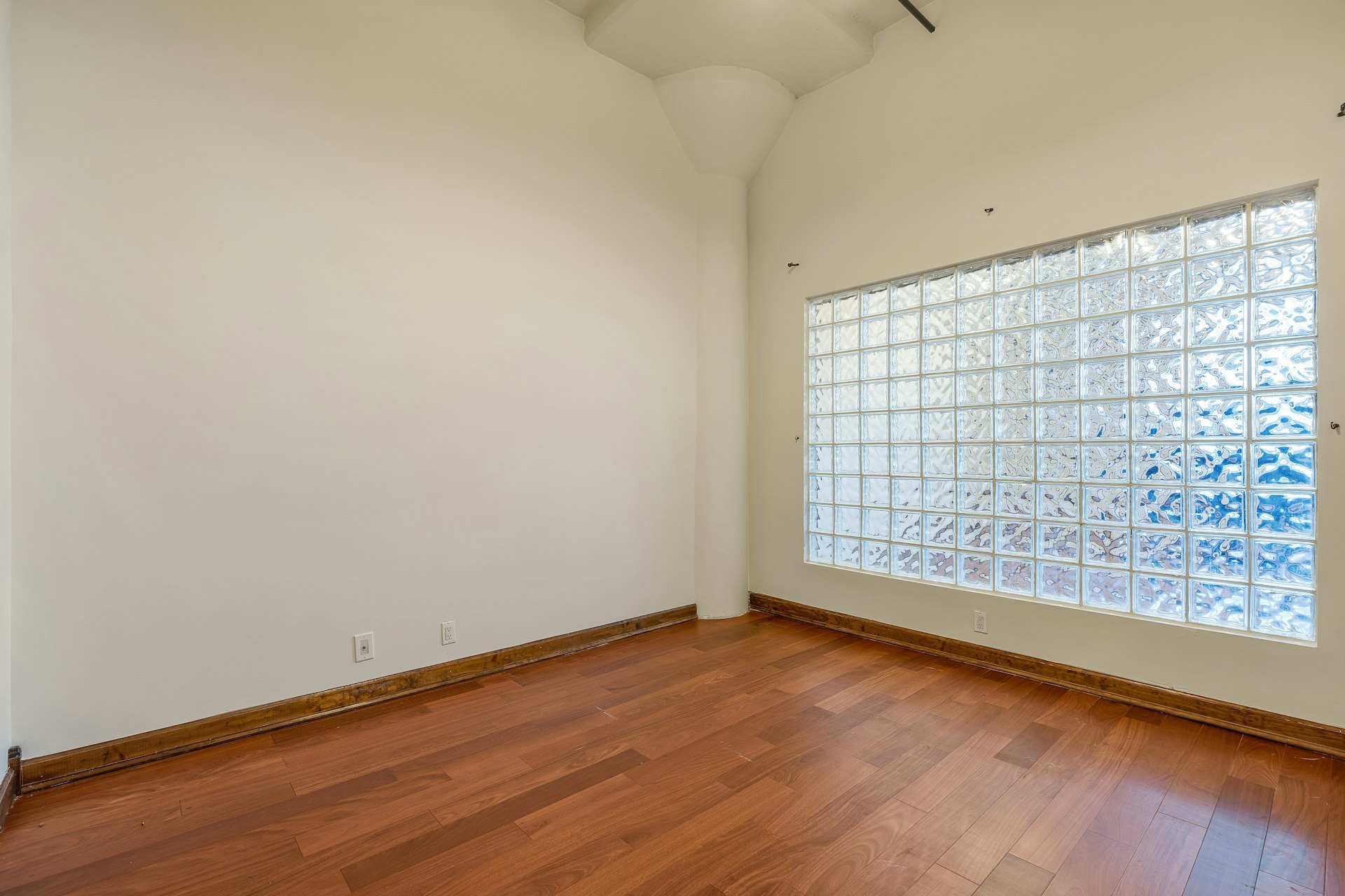 689 Luis M Marin Blvd Unit# 901