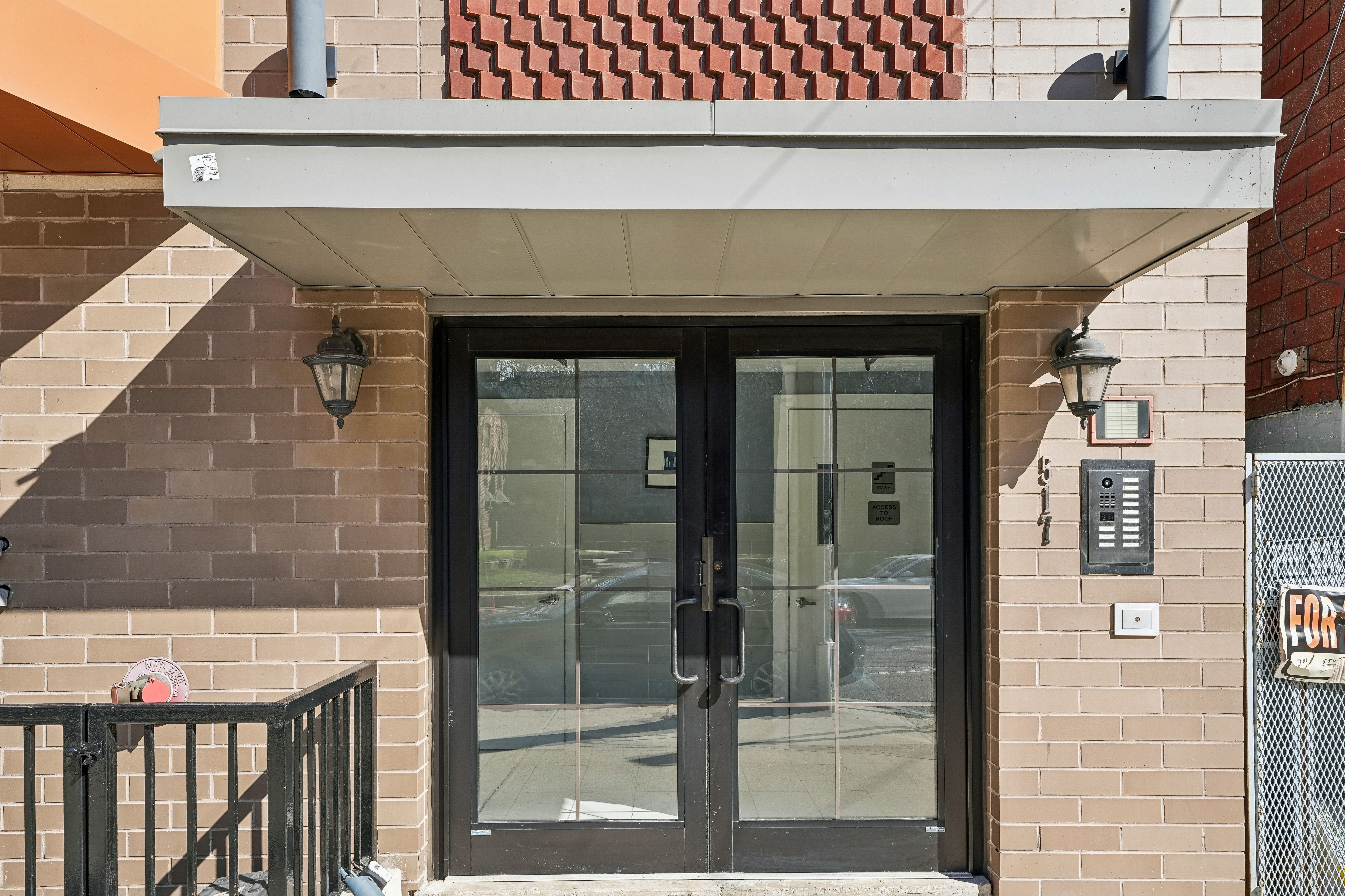 517 Jackson Street 403