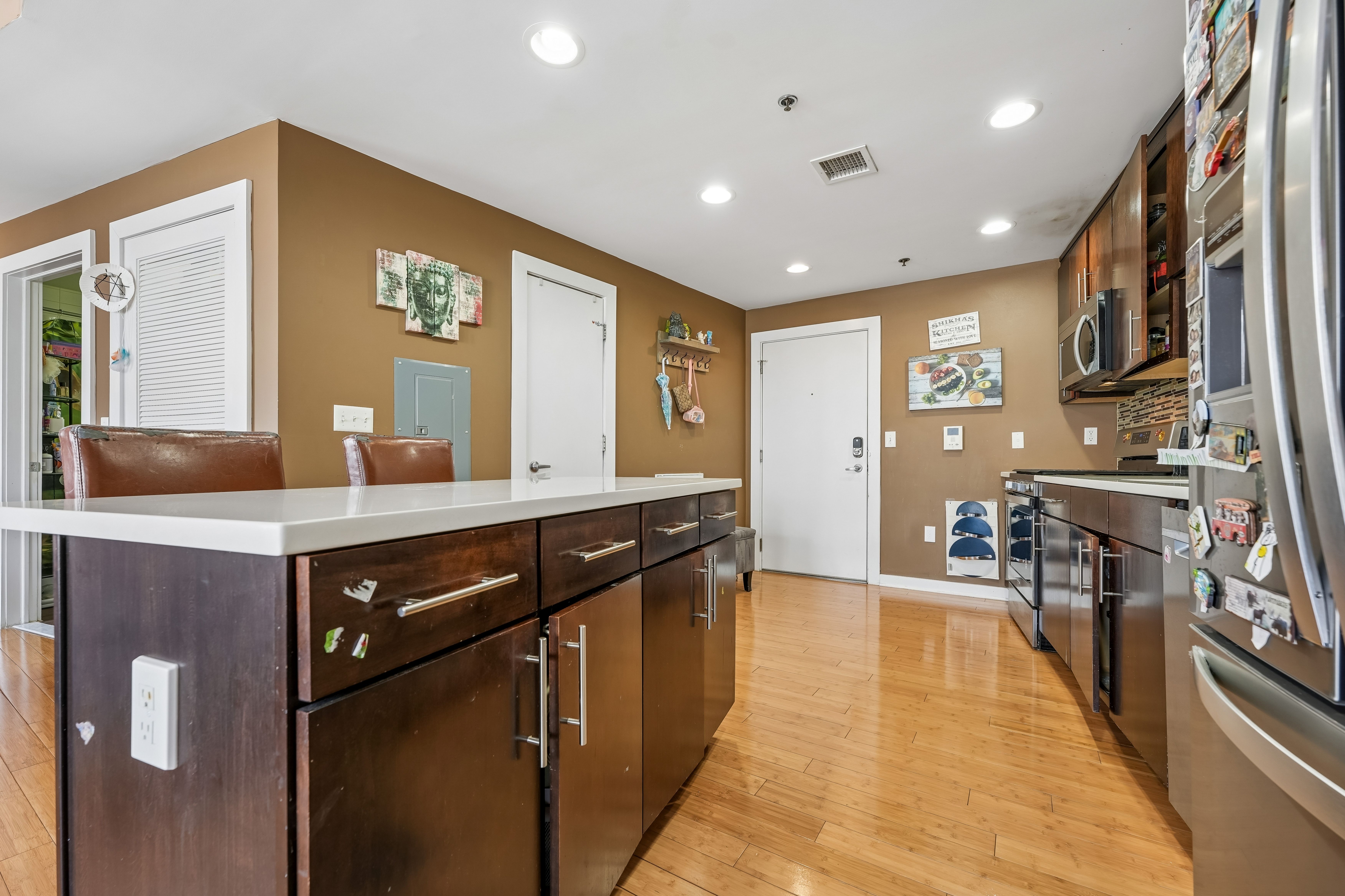 517 Jackson Street 403