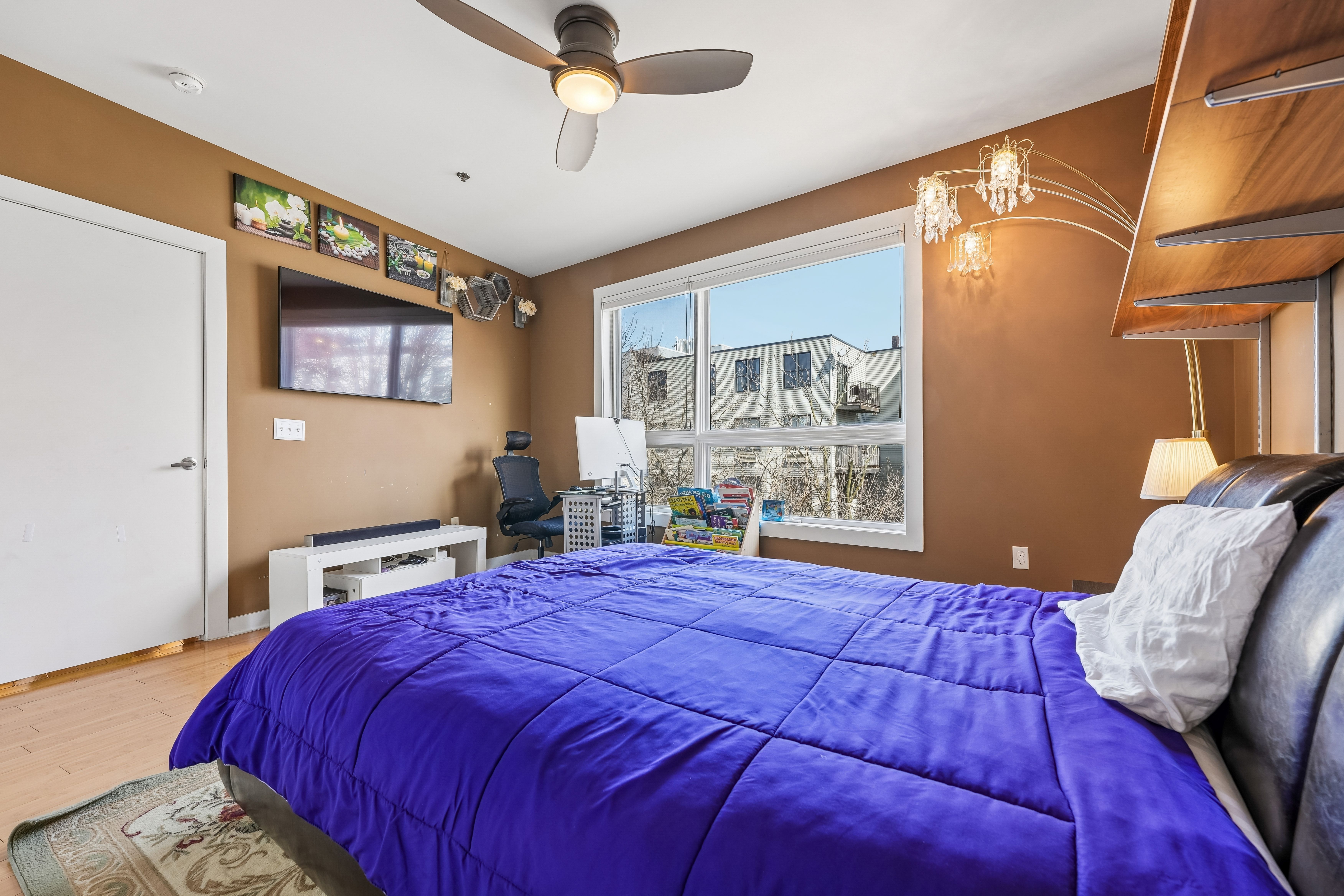 517 Jackson Street 403