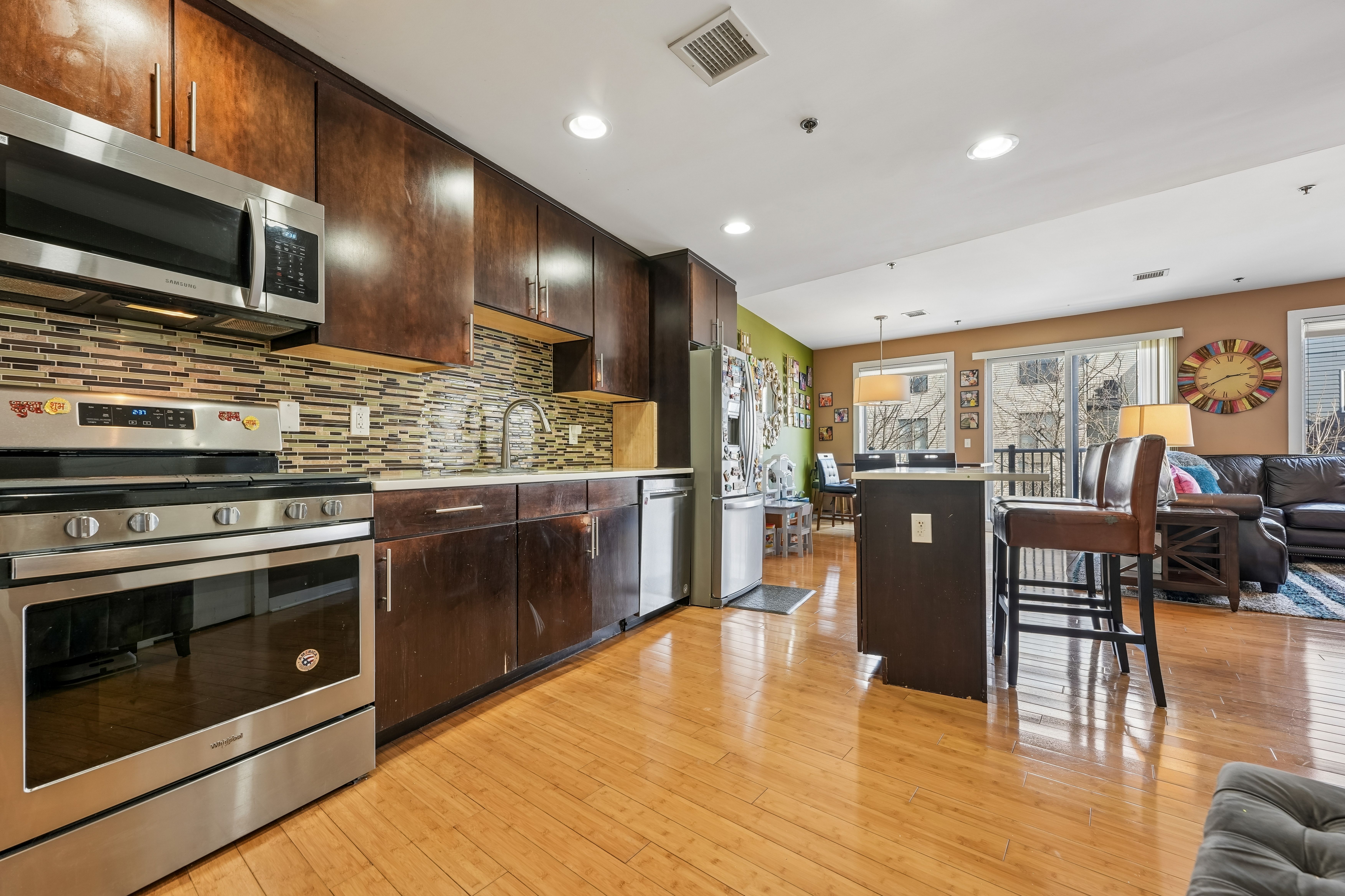 517 Jackson Street 403