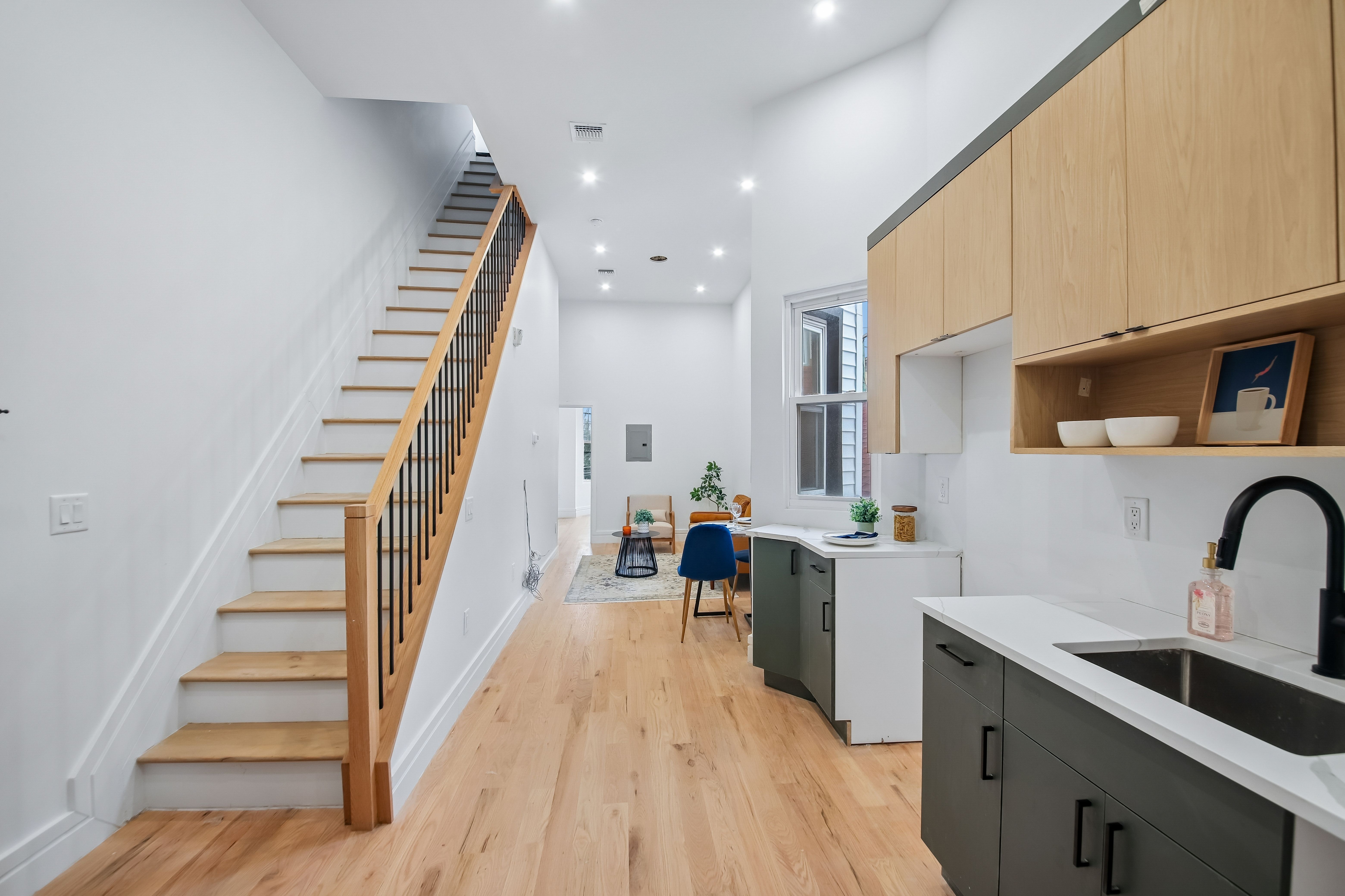 113 Lincoln Street, unit 2L 